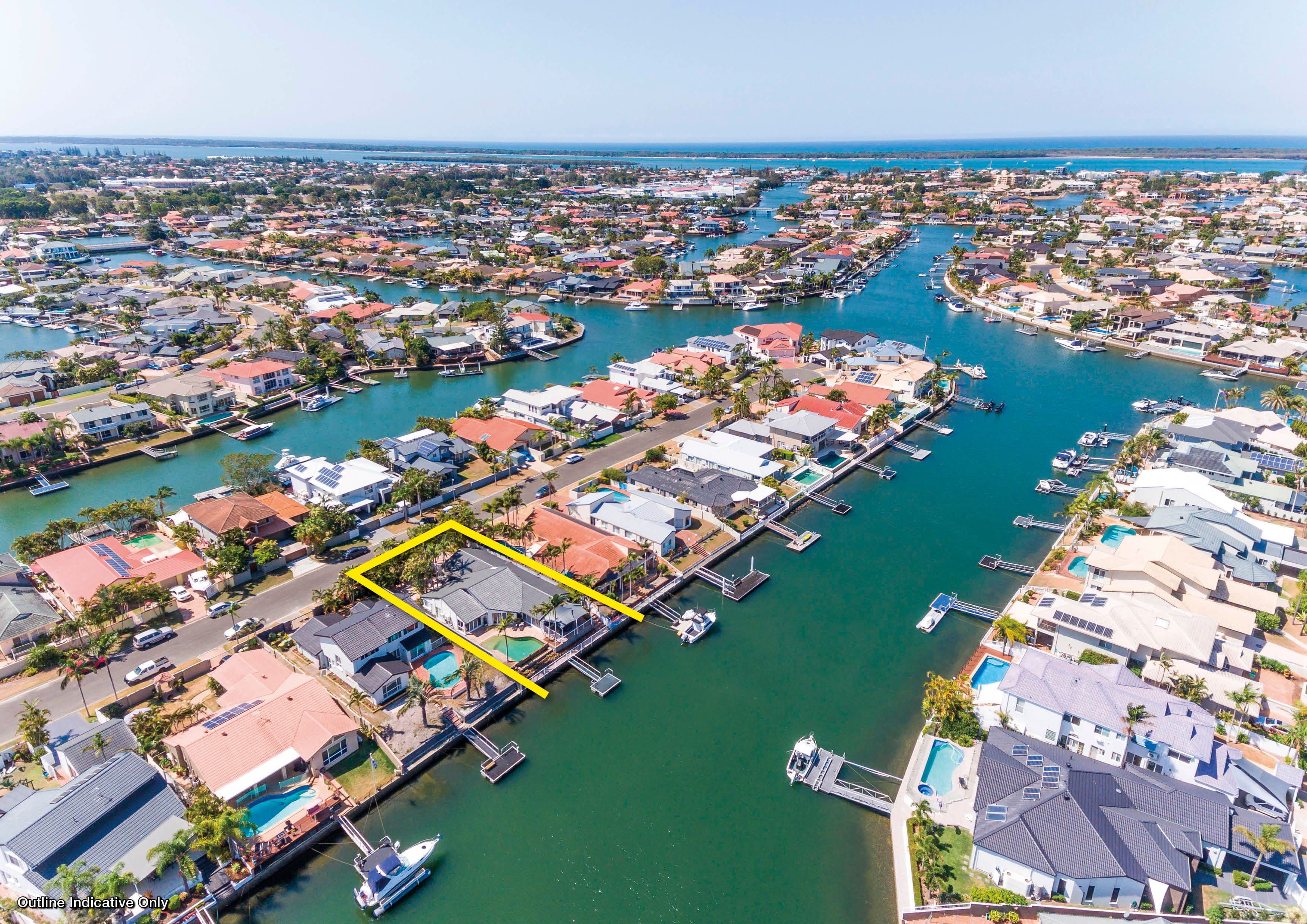 113 Sundance Way, Runaway Bay QLD 4216, Runaway Bay - Thumbnail 2