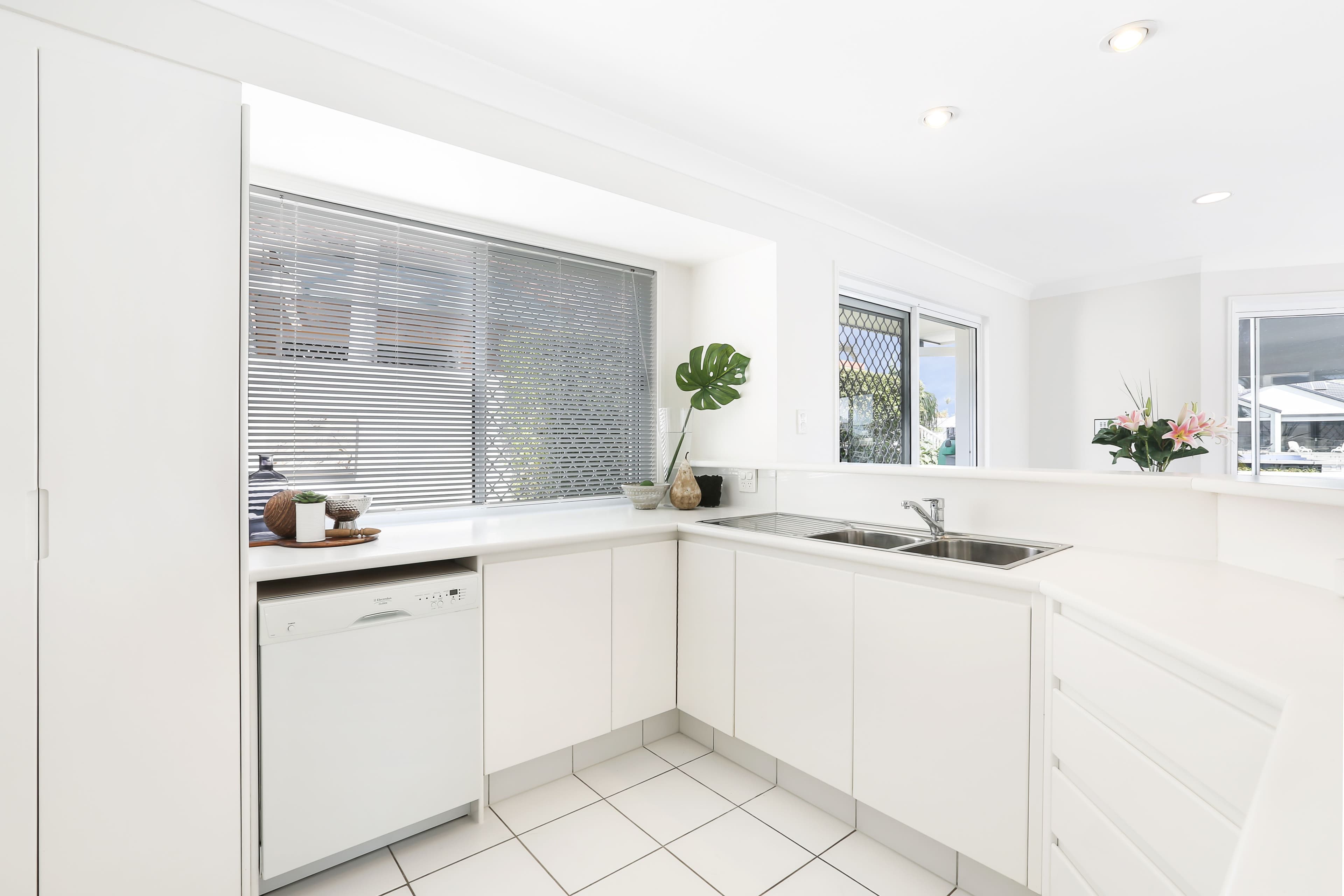 113 Sundance Way, Runaway Bay QLD 4216, Runaway Bay - Thumbnail 7