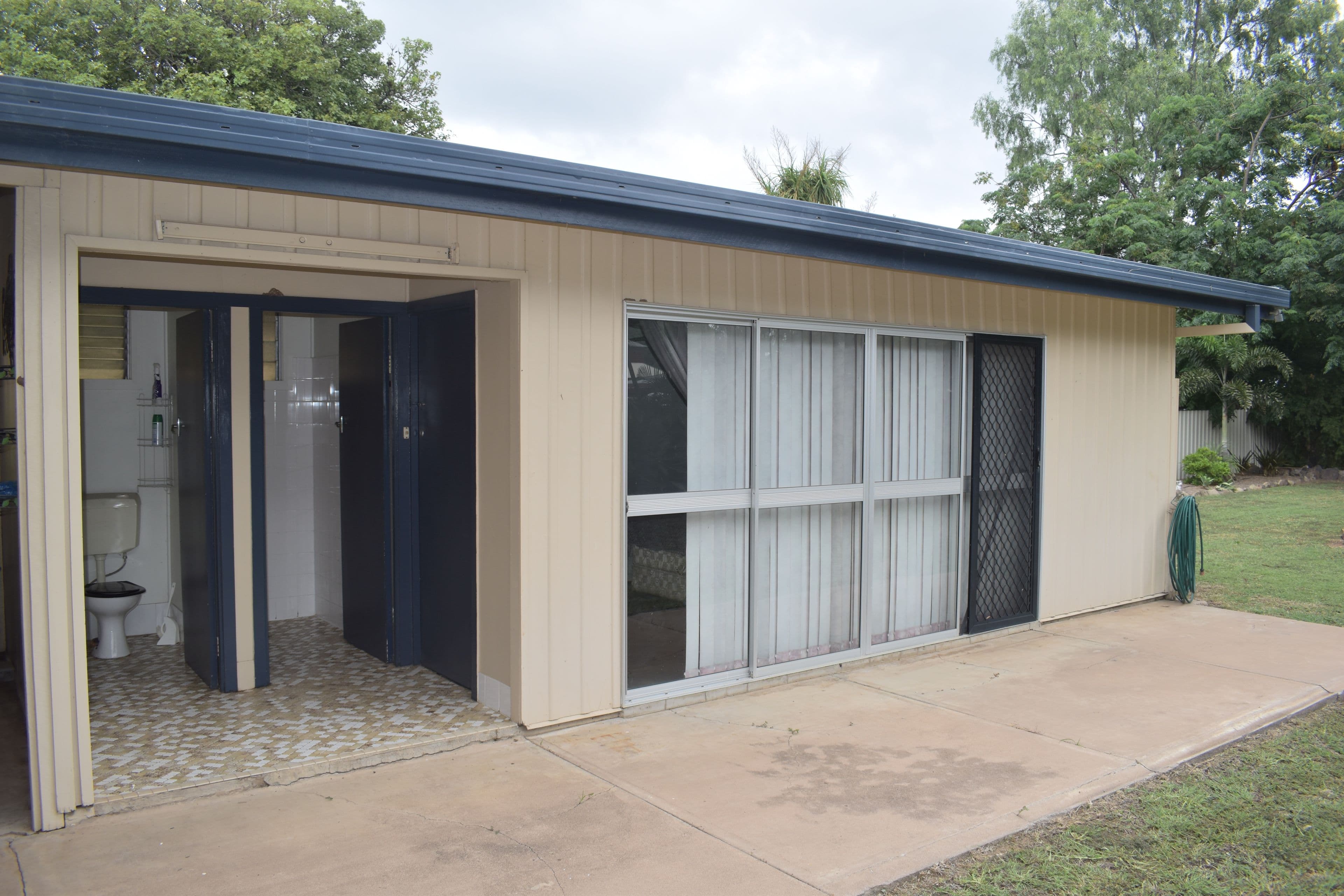 81 Ruby Street, Emerald QLD 4720, Emerald - Thumbnail 3