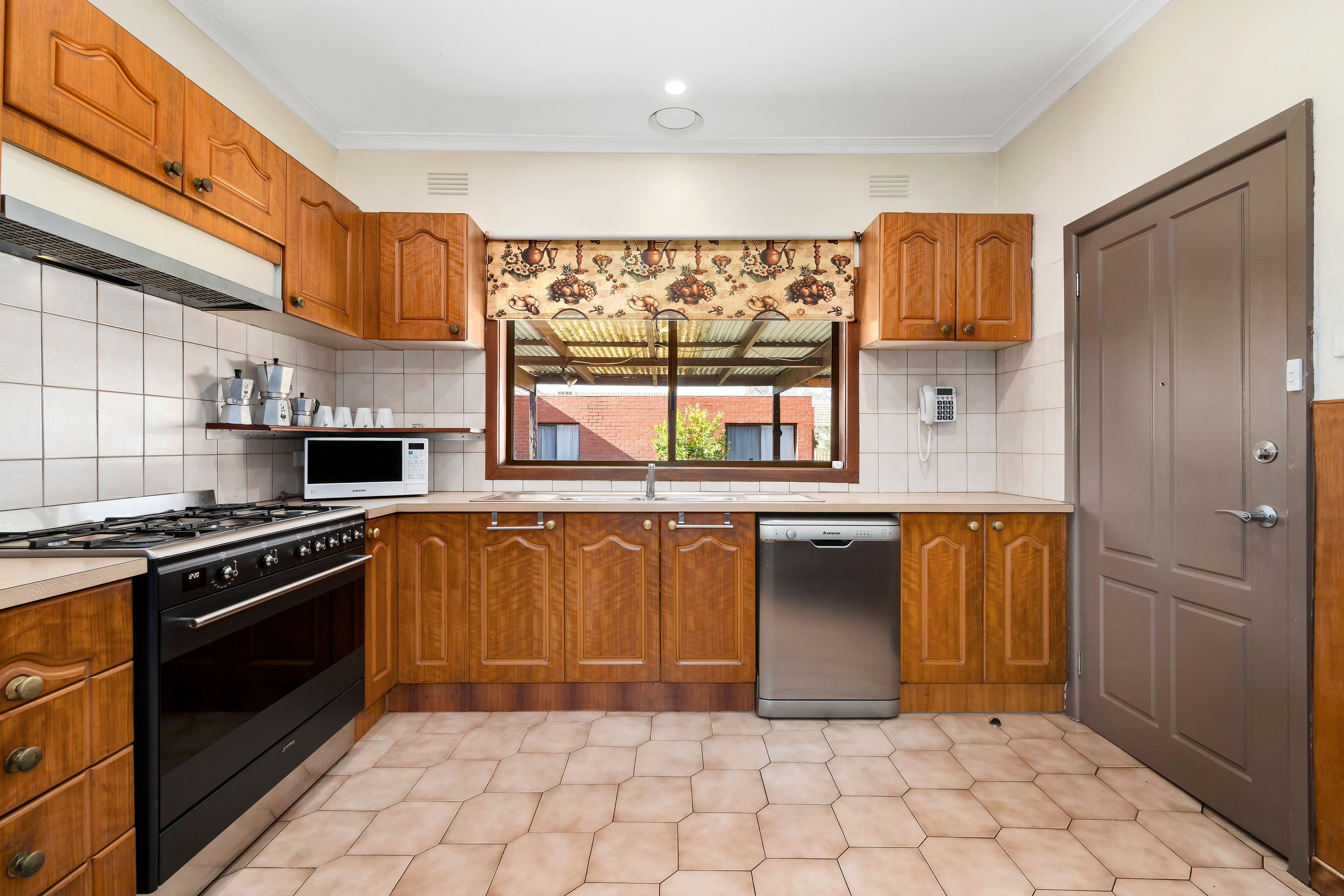 58 Mount View Road, Thomastown VIC 3074, Thomastown - Thumbnail 3