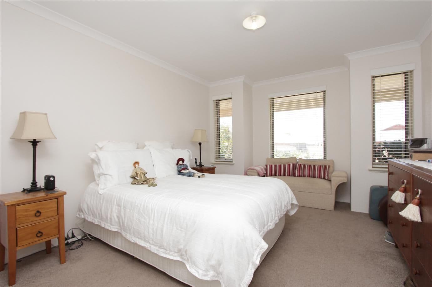 15 Kalinga Drive, ELLENBROOK WA 6069, Ellenbrook - Thumbnail 4