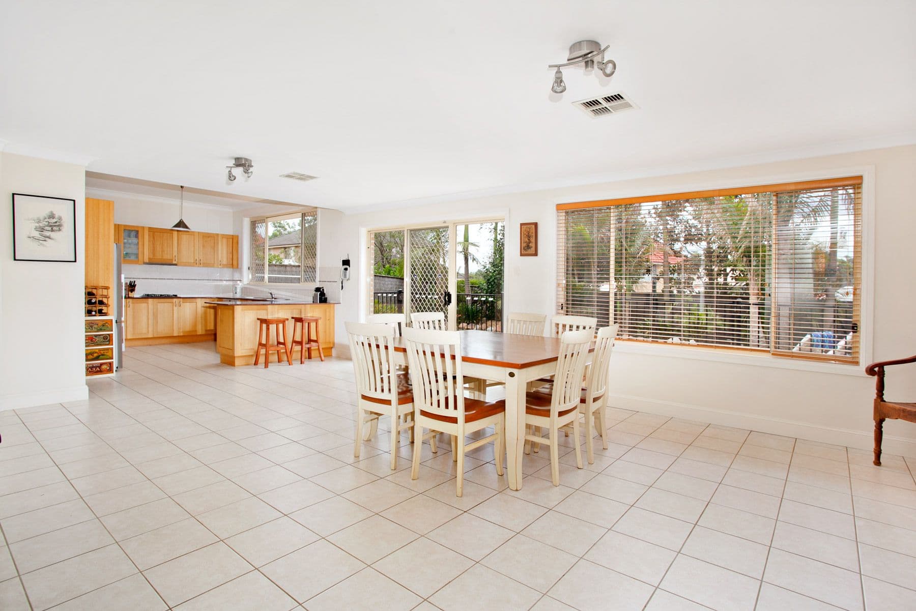14 Iwan Place, BEAUMONT HILLS NSW 2155, Beaumont Hills - Thumbnail 3