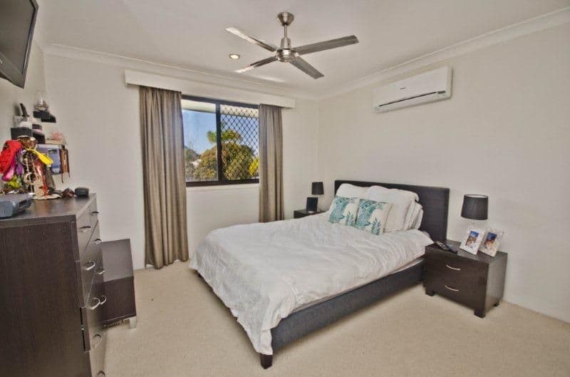 18 Peter Parade, MERMAID WATERS QLD 4218, Mermaid Waters - Thumbnail 4