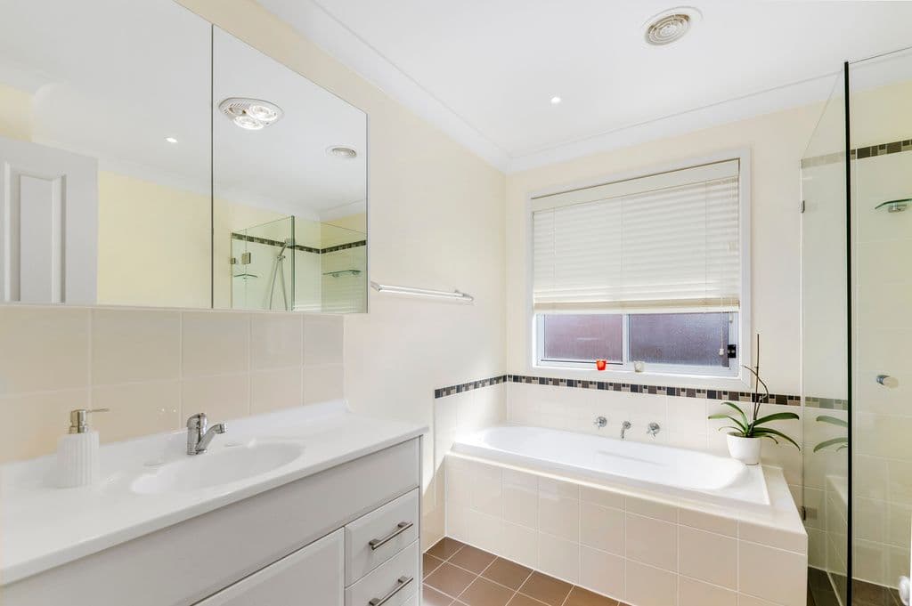 22 Kingsbury Circuit, Bowral - Thumbnail 3