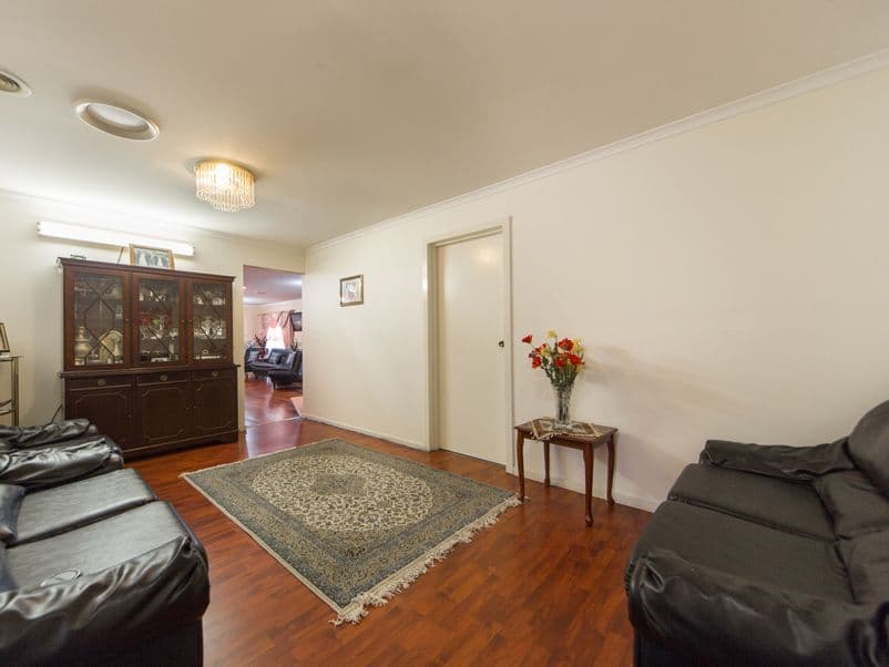 5 The Retreat, HAMPTON PARK VIC 3976, Hampton Park - Thumbnail 4