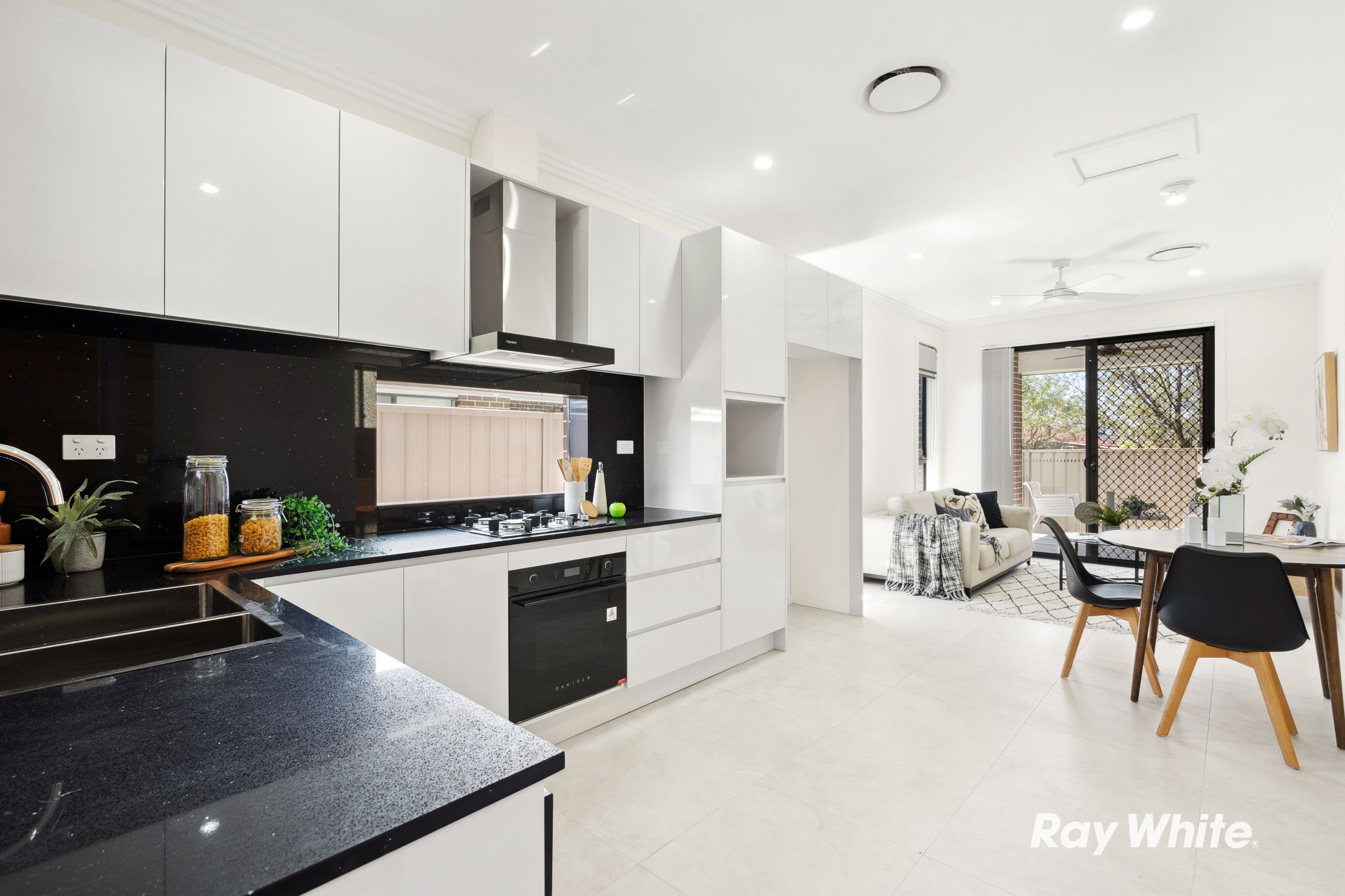 23 Stewart Avenue, Blacktown NSW 2148, Blacktown - Thumbnail 8