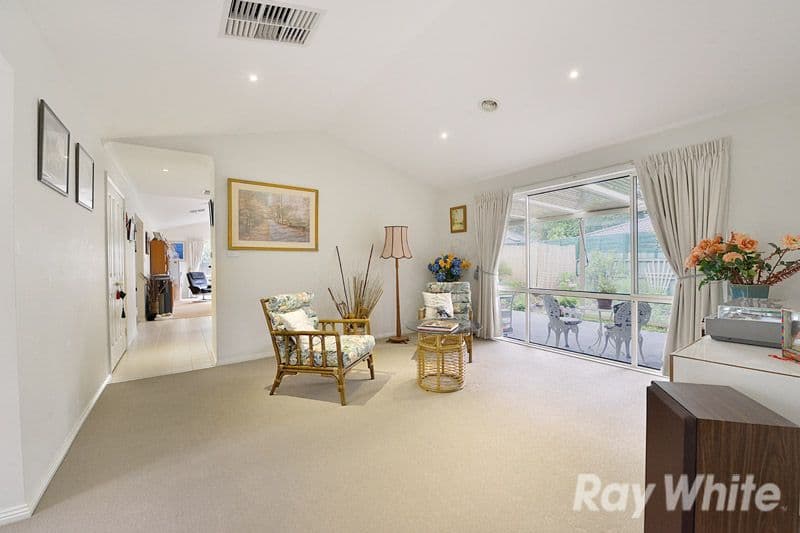 7 Forest Oak Drive, Upper Ferntree Gully VIC 3156, Upper Ferntree Gully - Thumbnail 2