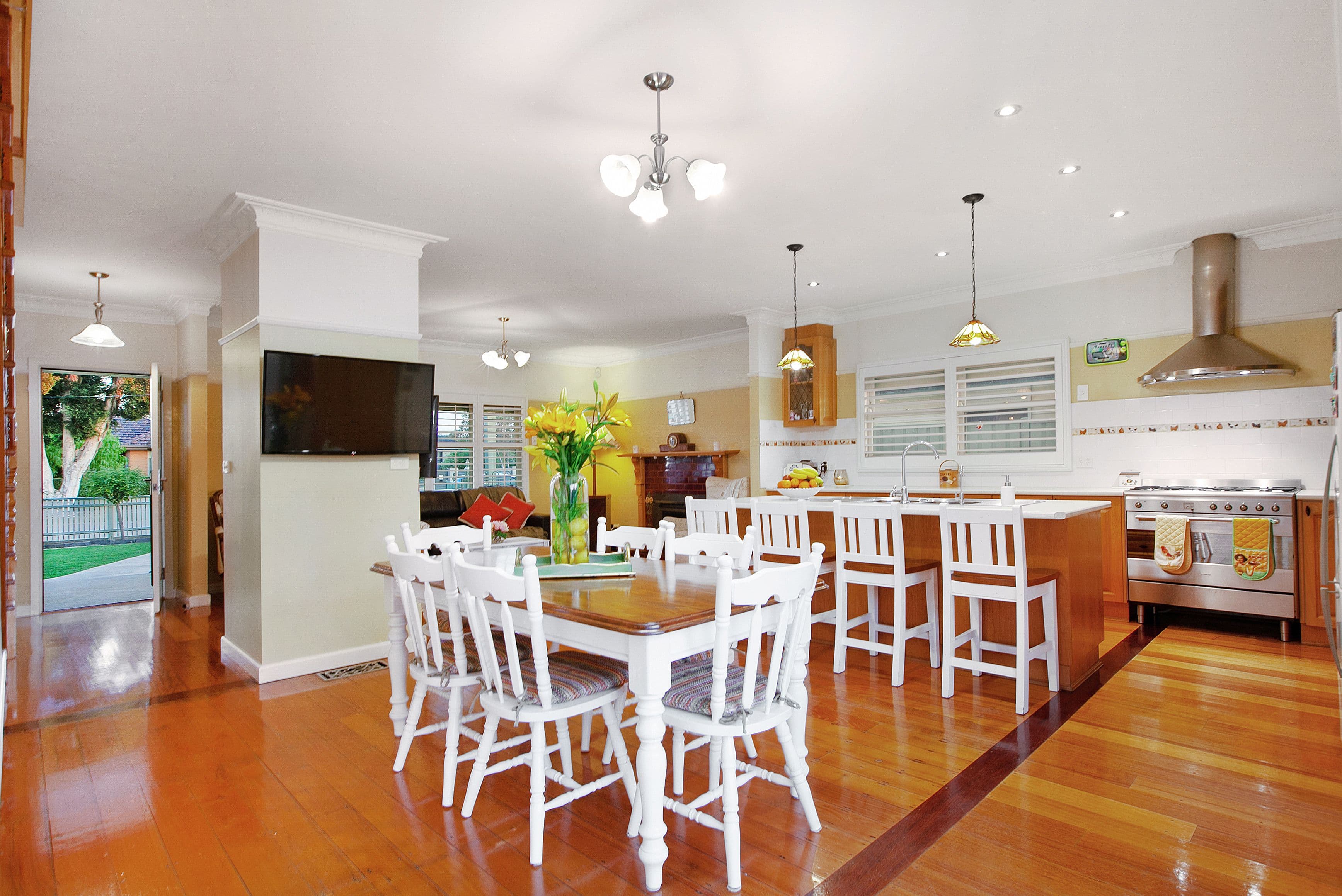 29 Dundee Street, Reservoir VIC 3073, Reservoir - Thumbnail 2