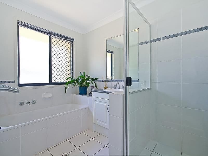 12 Saranah Place, WELLINGTON POINT QLD 4160, Wellington Point - Thumbnail 8