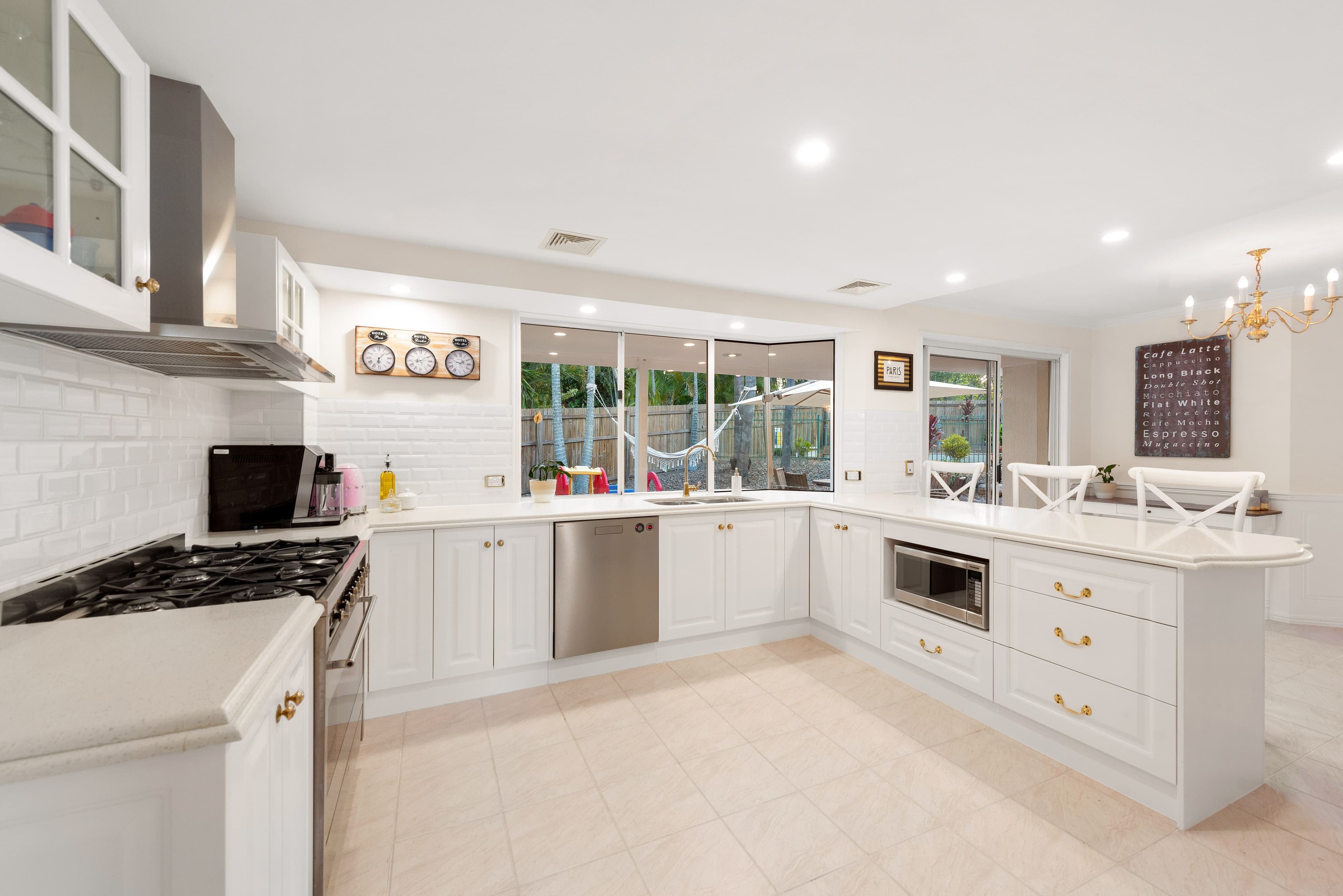 76 Windsor Place, Carindale QLD 4152, Carindale - Thumbnail 4