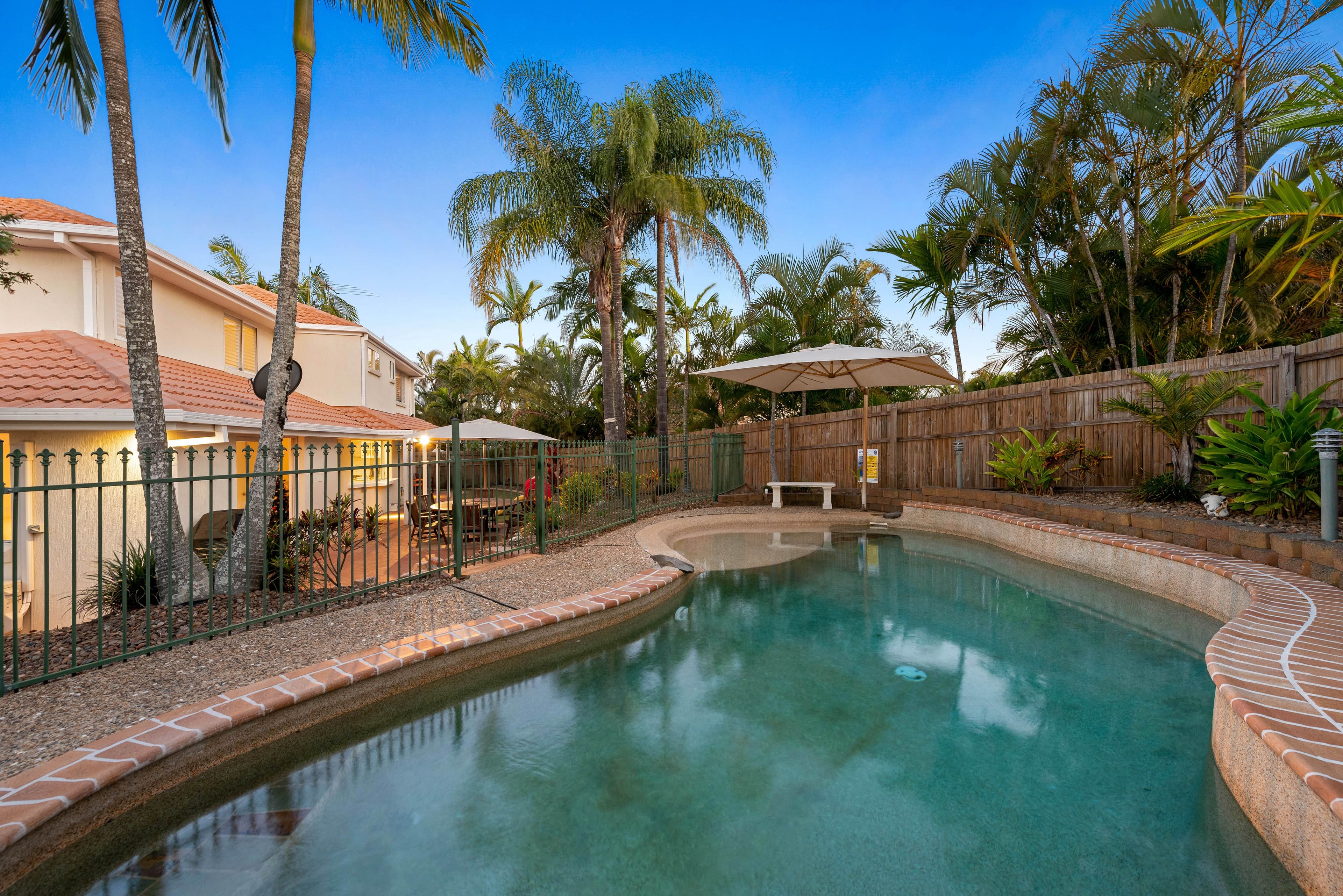 76 Windsor Place, Carindale QLD 4152, Carindale - Thumbnail 7