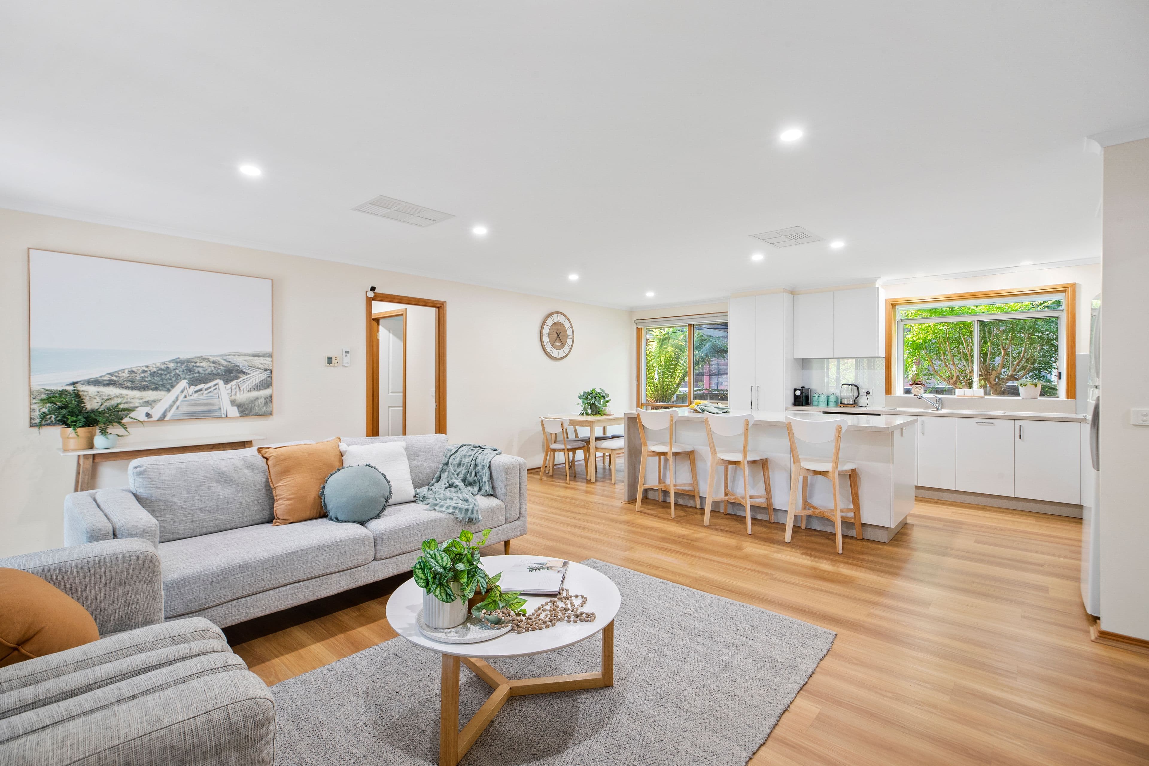20 Paratea Drive, Rowville VIC 3178, Rowville - Thumbnail 2