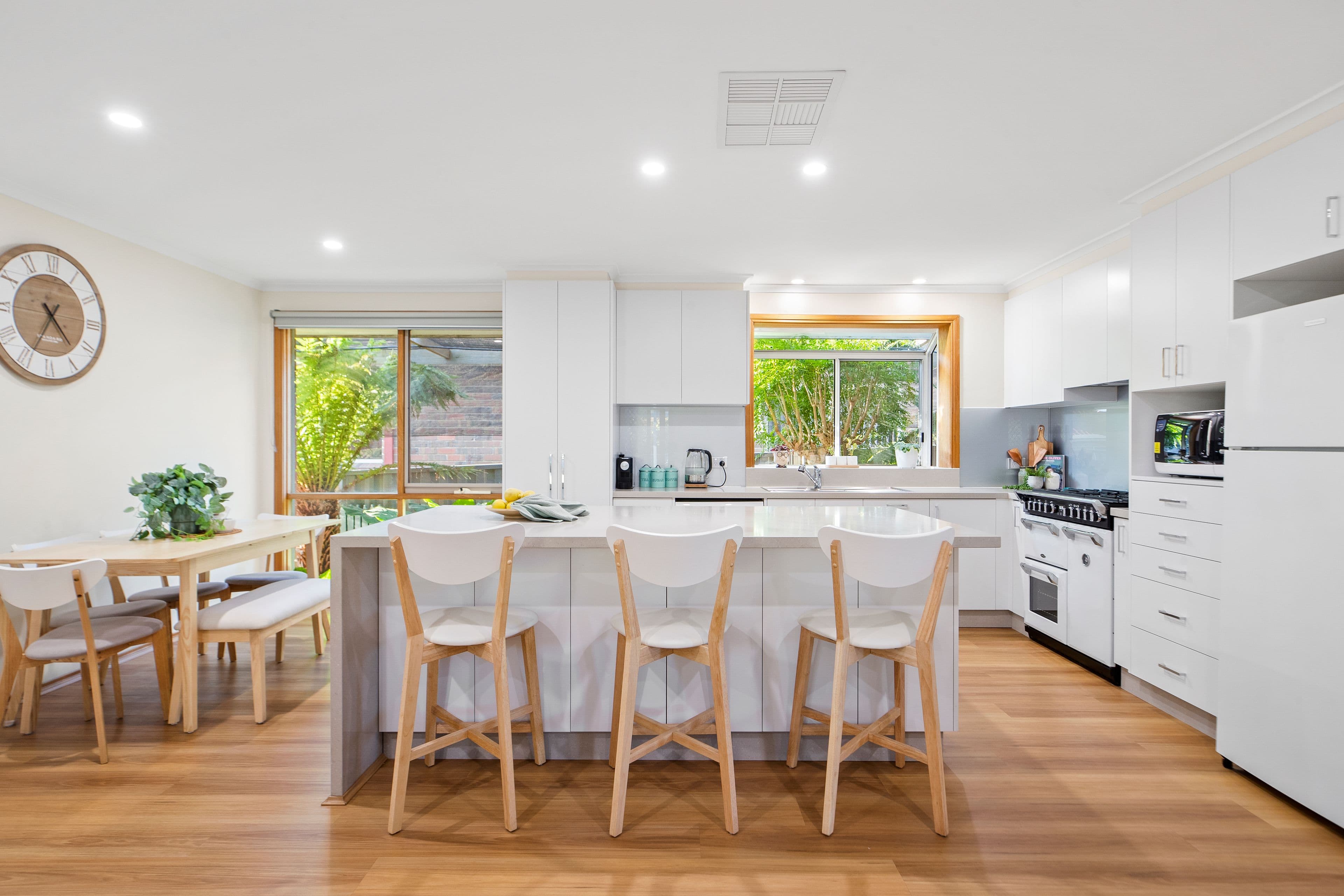 20 Paratea Drive, Rowville VIC 3178, Rowville - Thumbnail 3