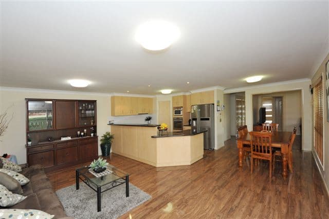 26 Lavarack Street, DARLING HEIGHTS QLD 4350, Darling Heights - Thumbnail 3