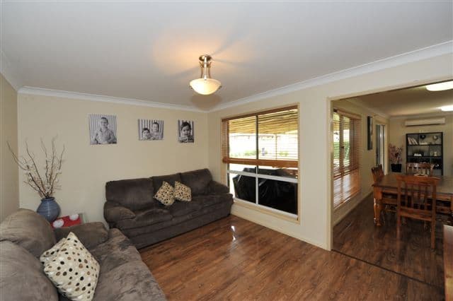 26 Lavarack Street, DARLING HEIGHTS QLD 4350, Darling Heights - Thumbnail 5
