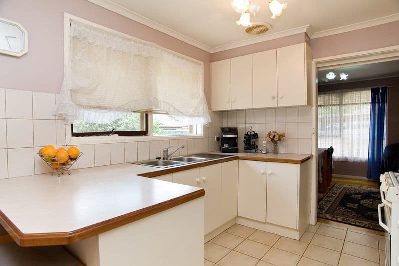 2 Hallmark Close, MILL PARK VIC 3082, Mill Park - Thumbnail 2