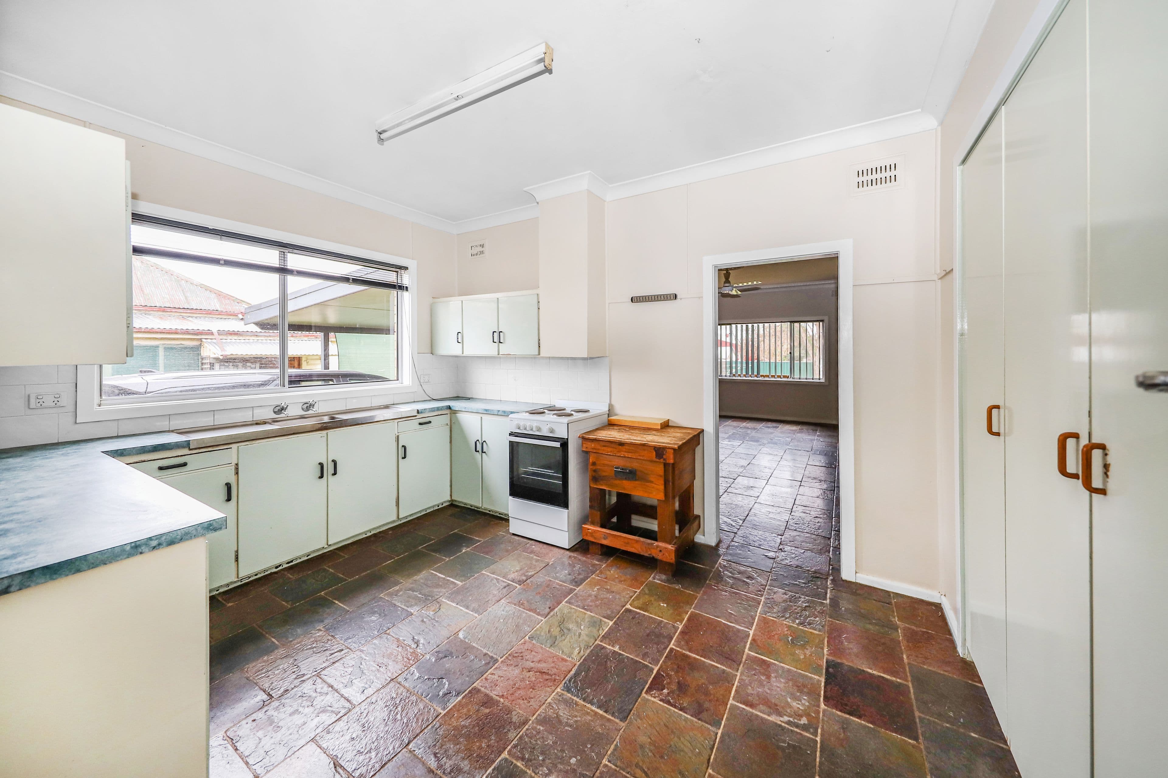108 Russell Street, Tumut NSW 2720, Tumut - Thumbnail 3