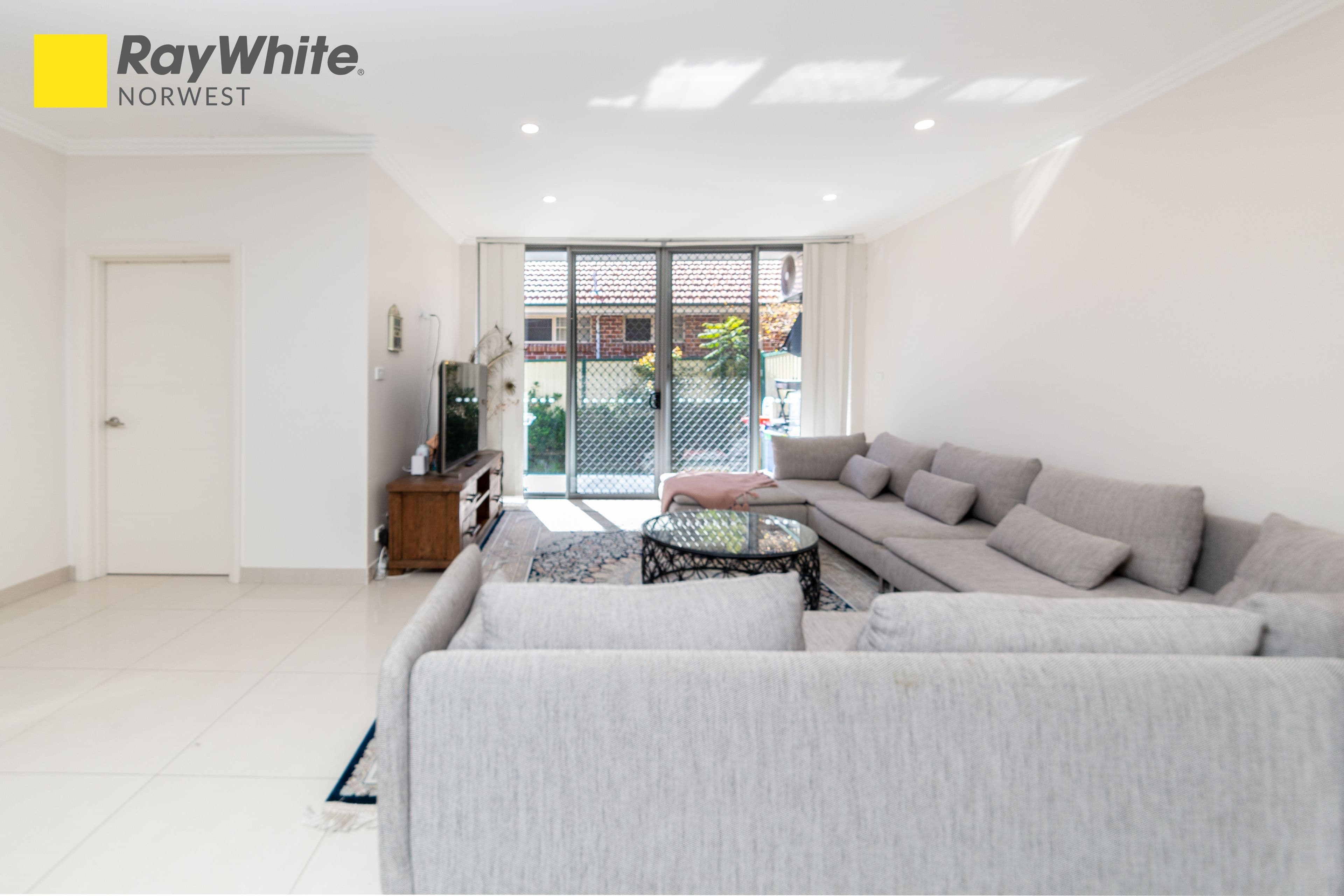 92 Burnett Street, Merrylands NSW 2160, Merrylands - Thumbnail 2