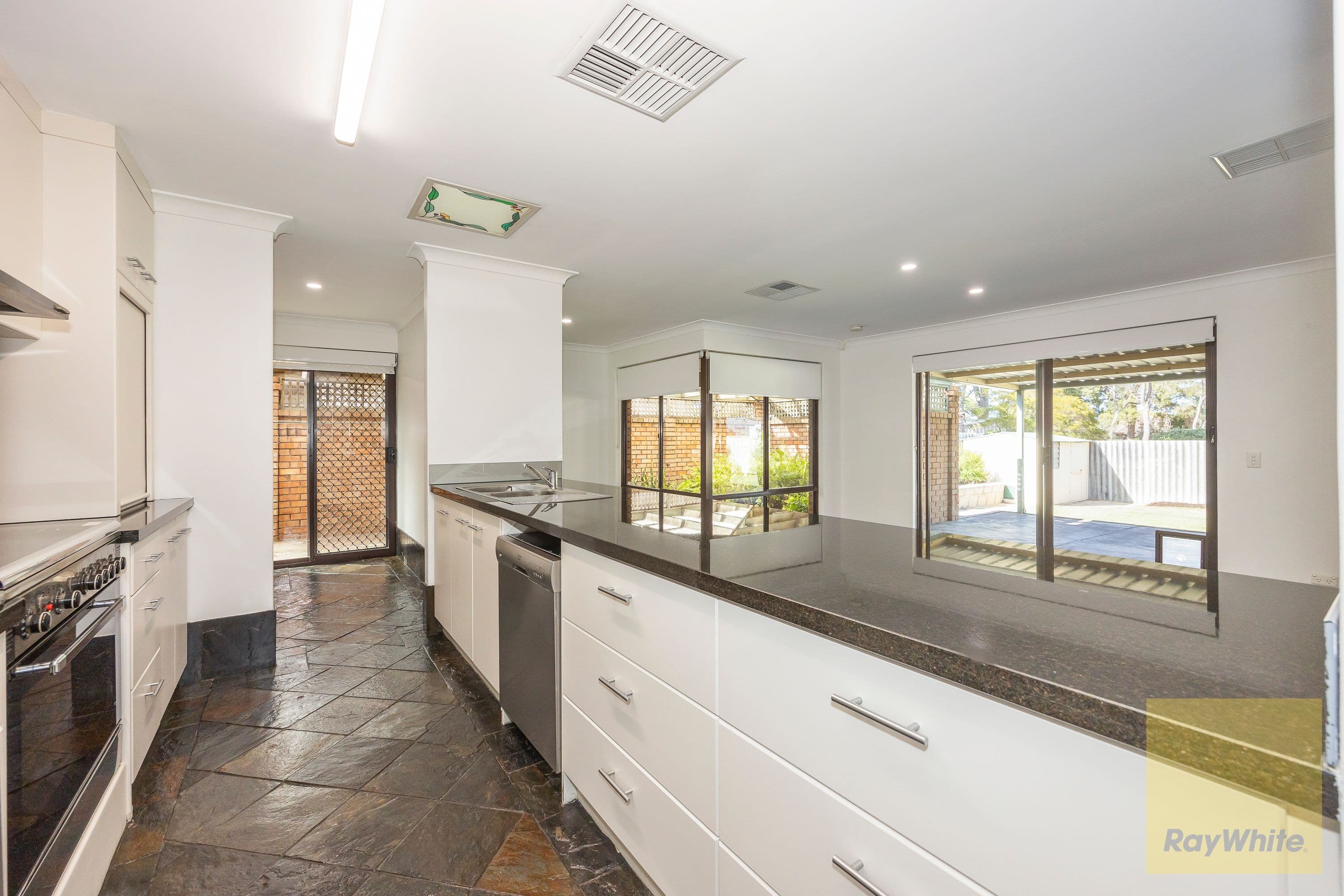 20 Dawson Avenue, Forrestfield WA 6058, Forrestfield - Thumbnail 2