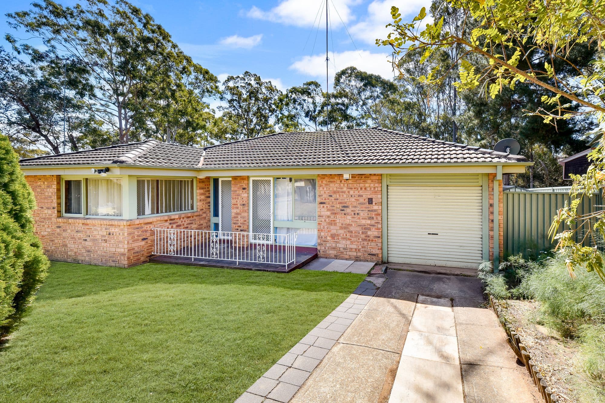 5 Peggotty Avenue, Ambarvale - Image 1