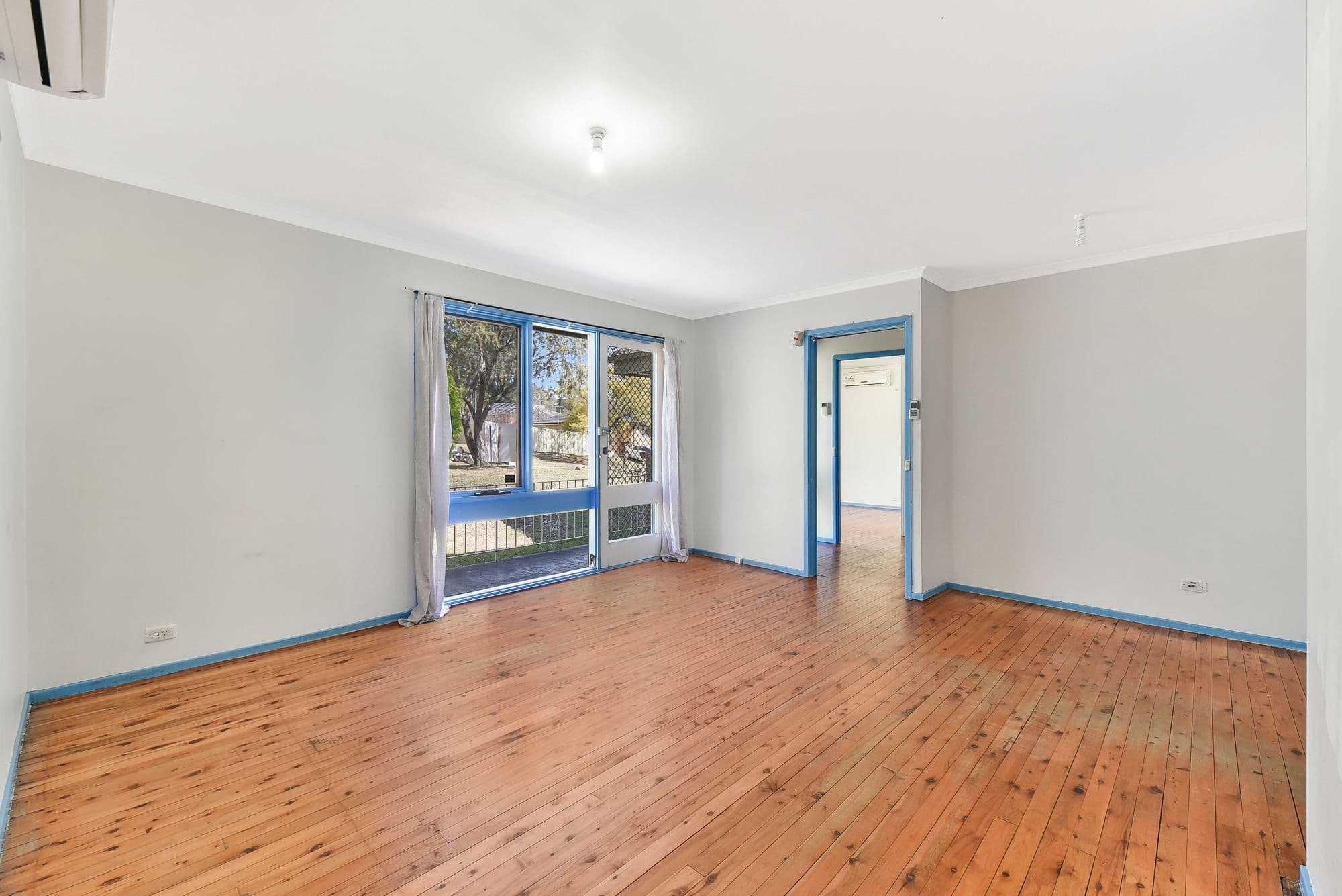5 Peggotty Avenue, Ambarvale - Thumbnail 4