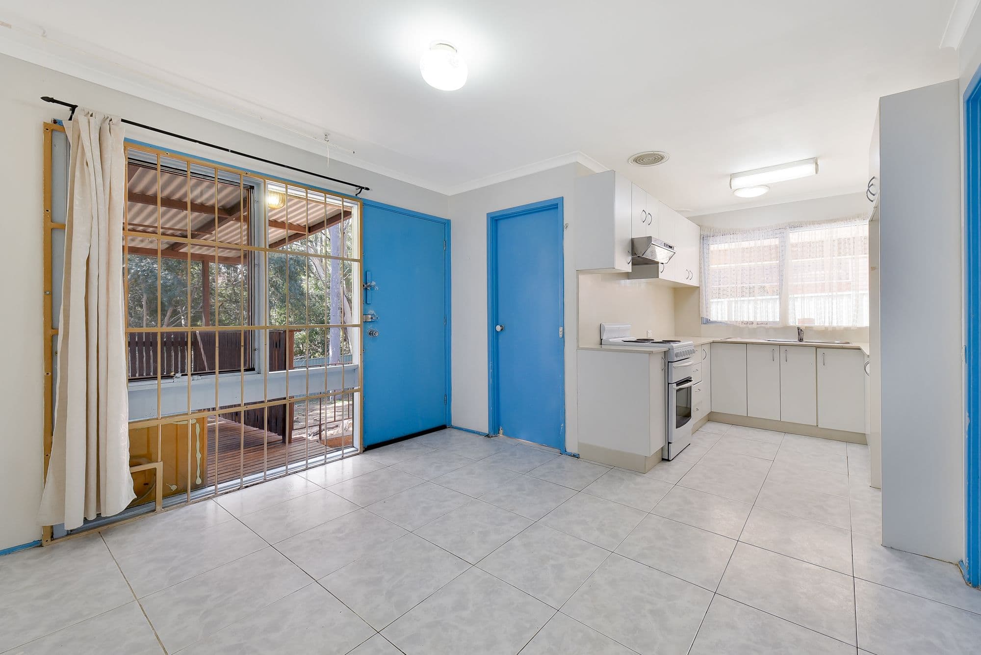 5 Peggotty Avenue, Ambarvale - Thumbnail 6