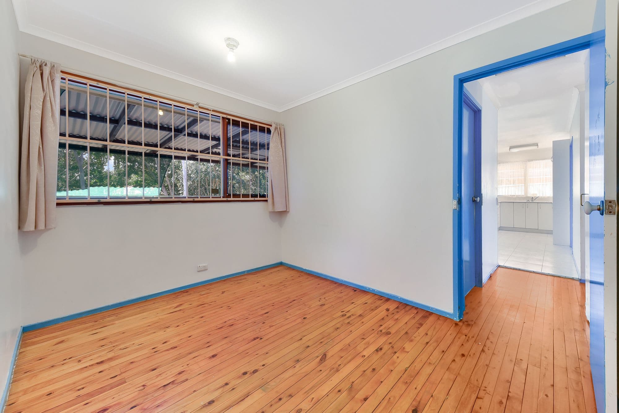 5 Peggotty Avenue, Ambarvale - Thumbnail 8