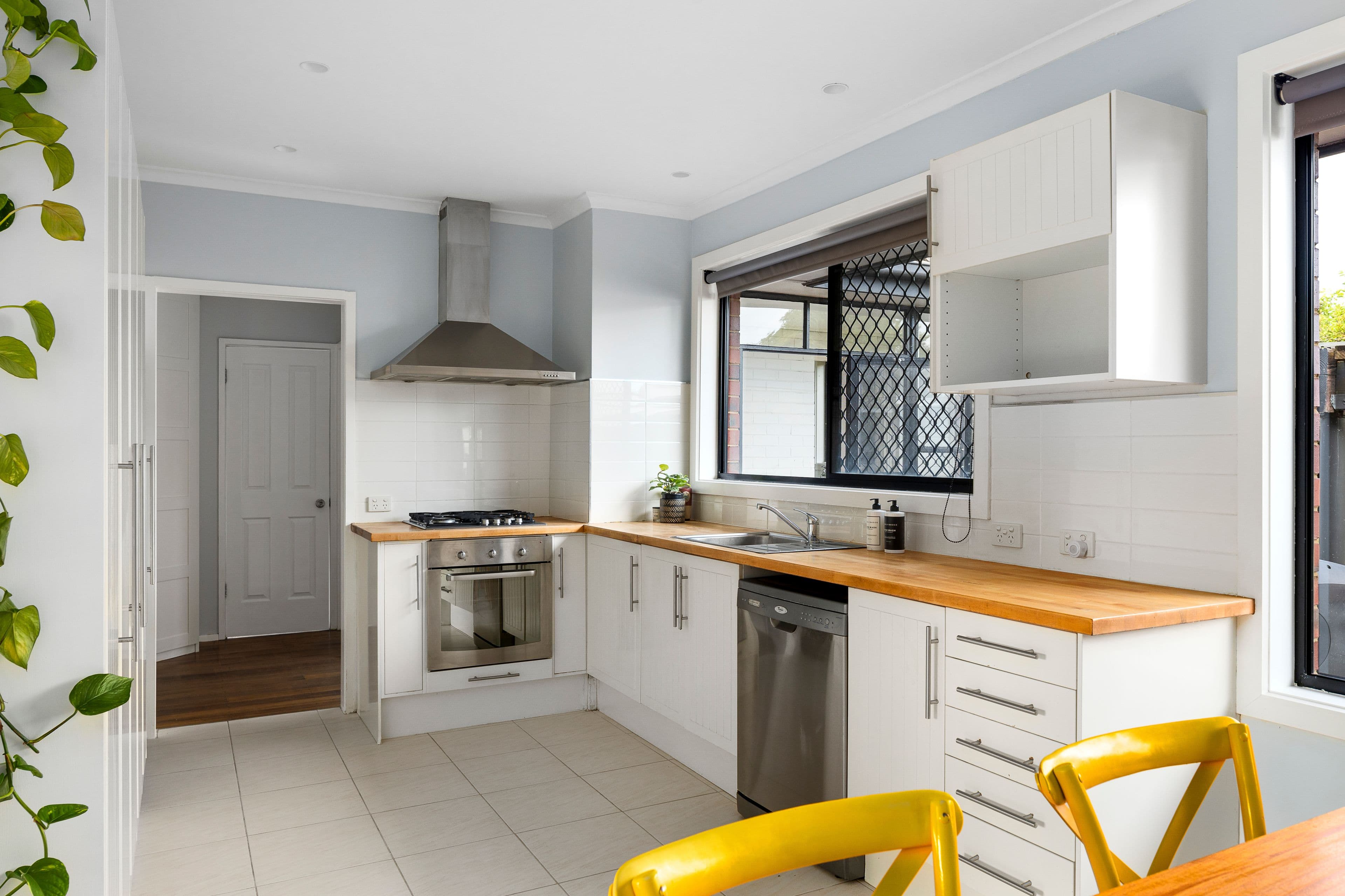 8 Nodding Avenue, Frankston North VIC 3200, Frankston North - Thumbnail 5