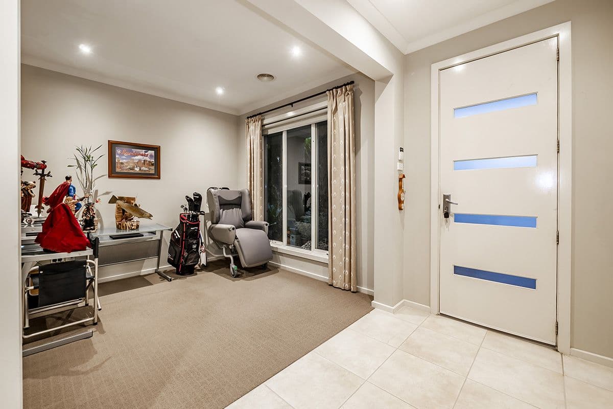24 Carabeen Way, Lyndhurst VIC 3975, Lyndhurst - Thumbnail 2