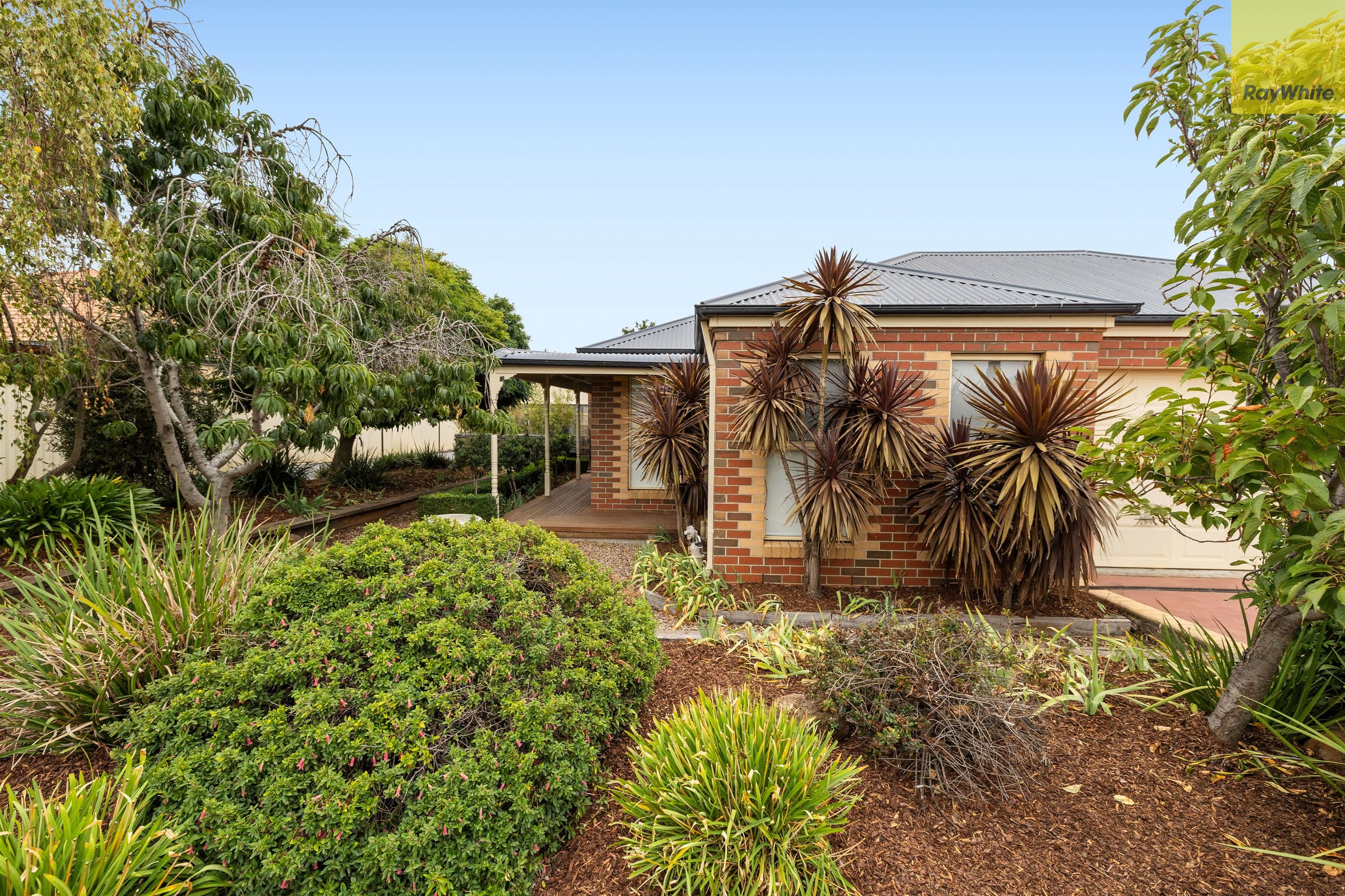 5 Suttonleigh Way, Darley VIC 3340, Darley - Thumbnail 3