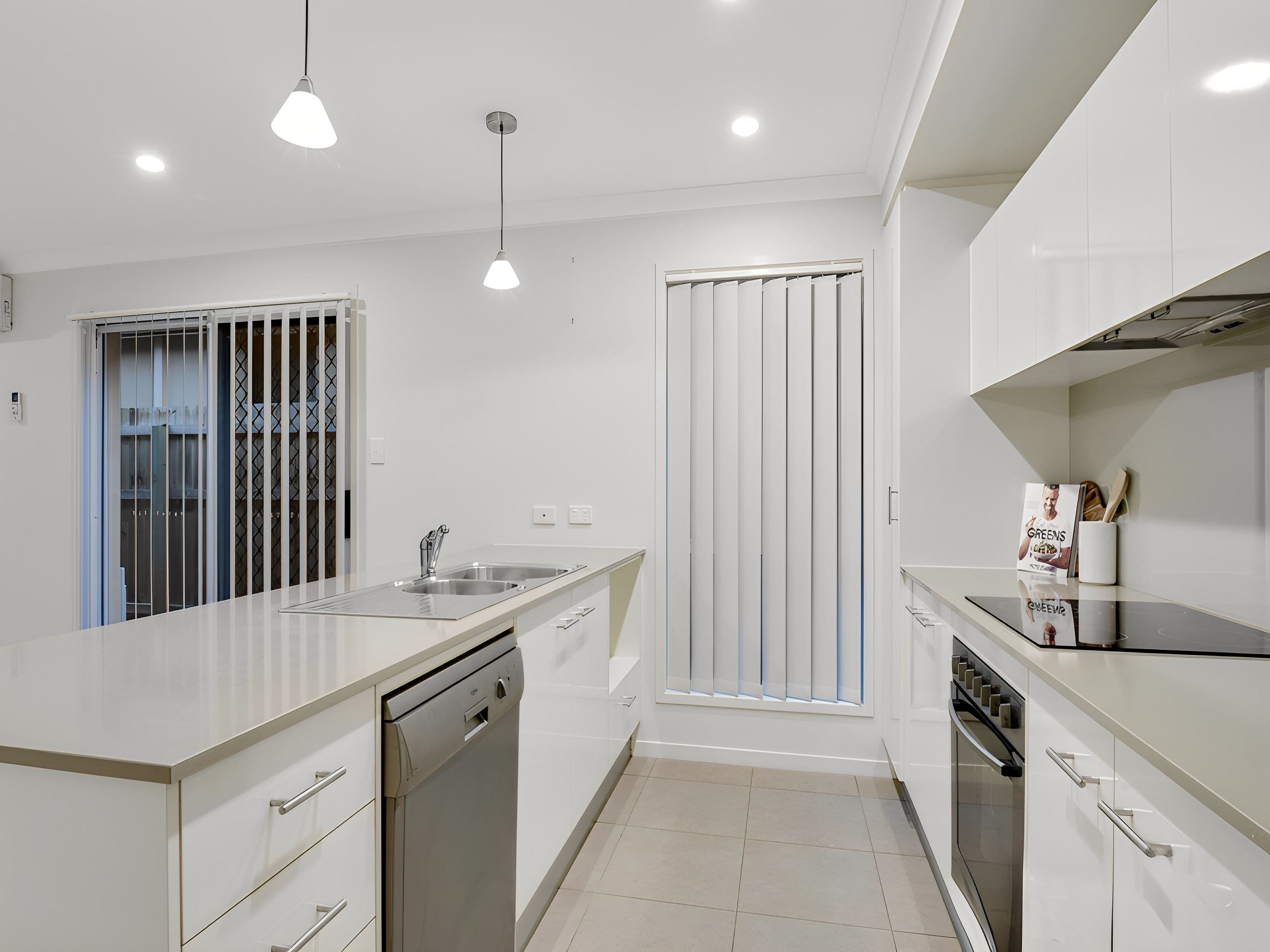 43 Meander Circuit, Holmview QLD 4207, Holmview - Thumbnail 4