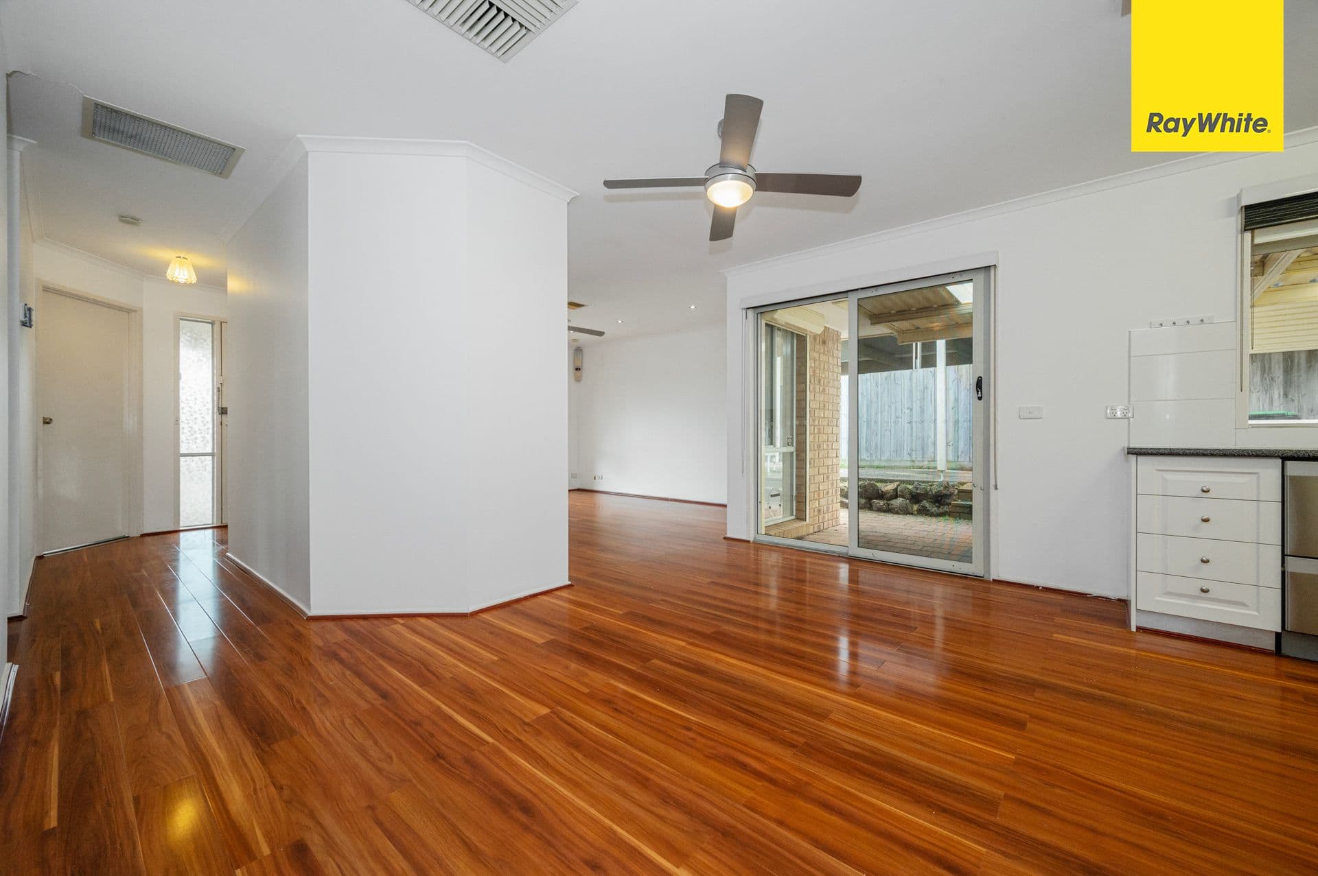 21 Sutherland Avenue, Melton South VIC 3338, Melton South - Thumbnail 2