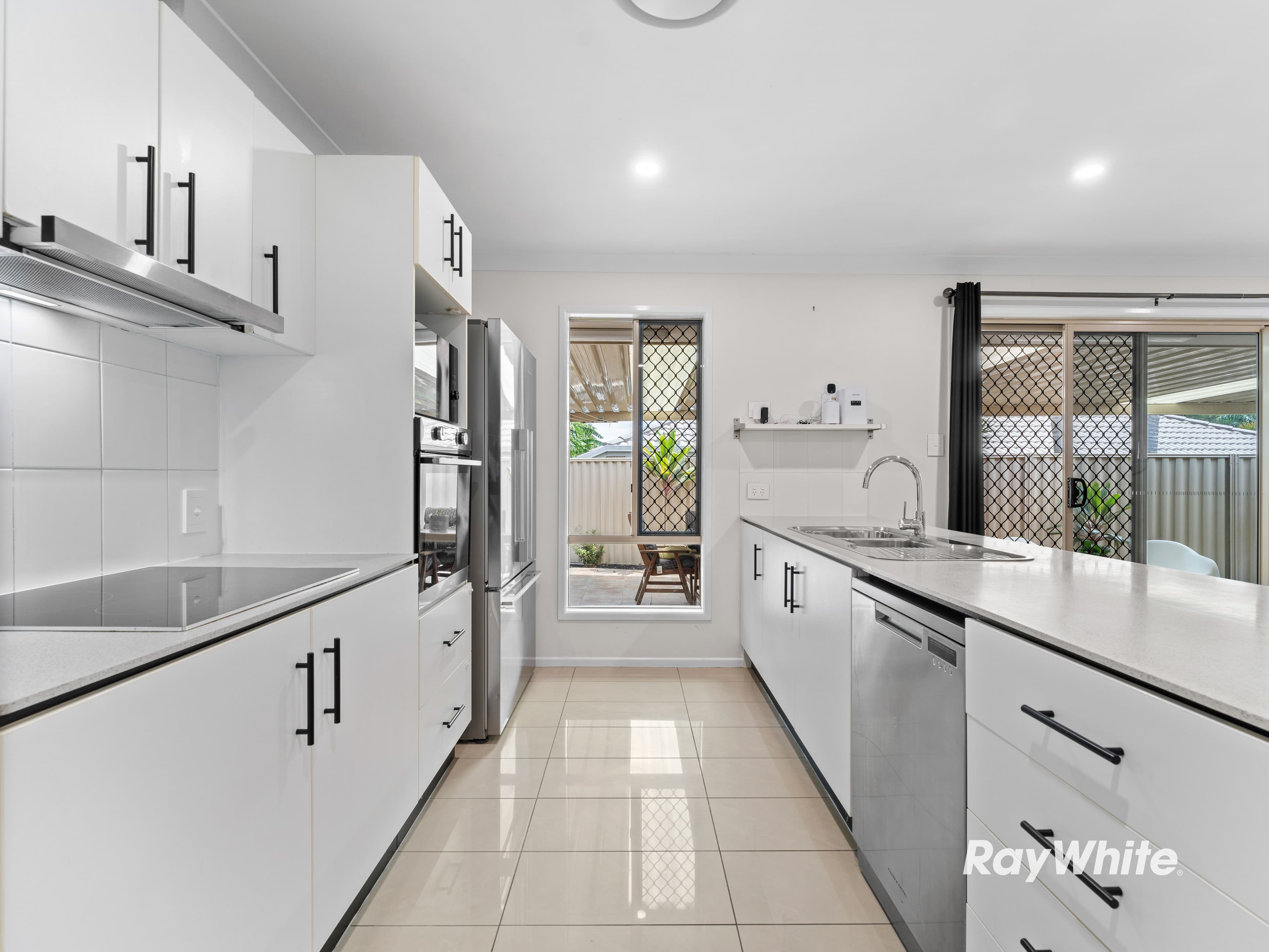 28 Conradi Avenue, Crestmead QLD 4132, Crestmead - Thumbnail 3