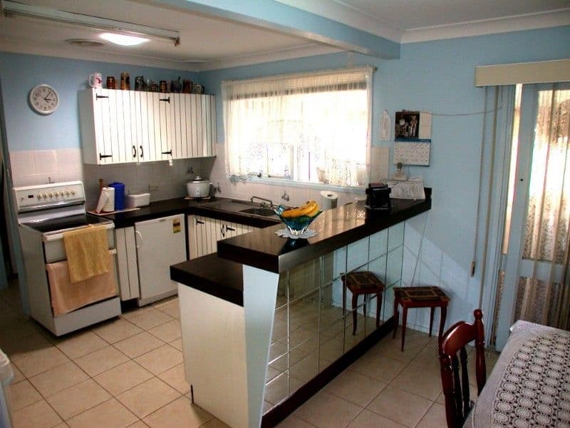 9 Esther Close, GOROKAN NSW 2263, Gorokan - Thumbnail 2