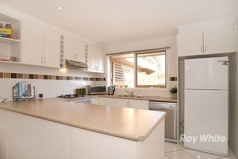 54 Fleetwood Drive, NARRE WARREN VIC 3805, Narre Warren - Thumbnail 2