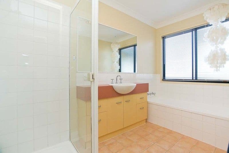 11 Banksia Place, Mount Gravatt East QLD 4122, Mount Gravatt East - Thumbnail 5
