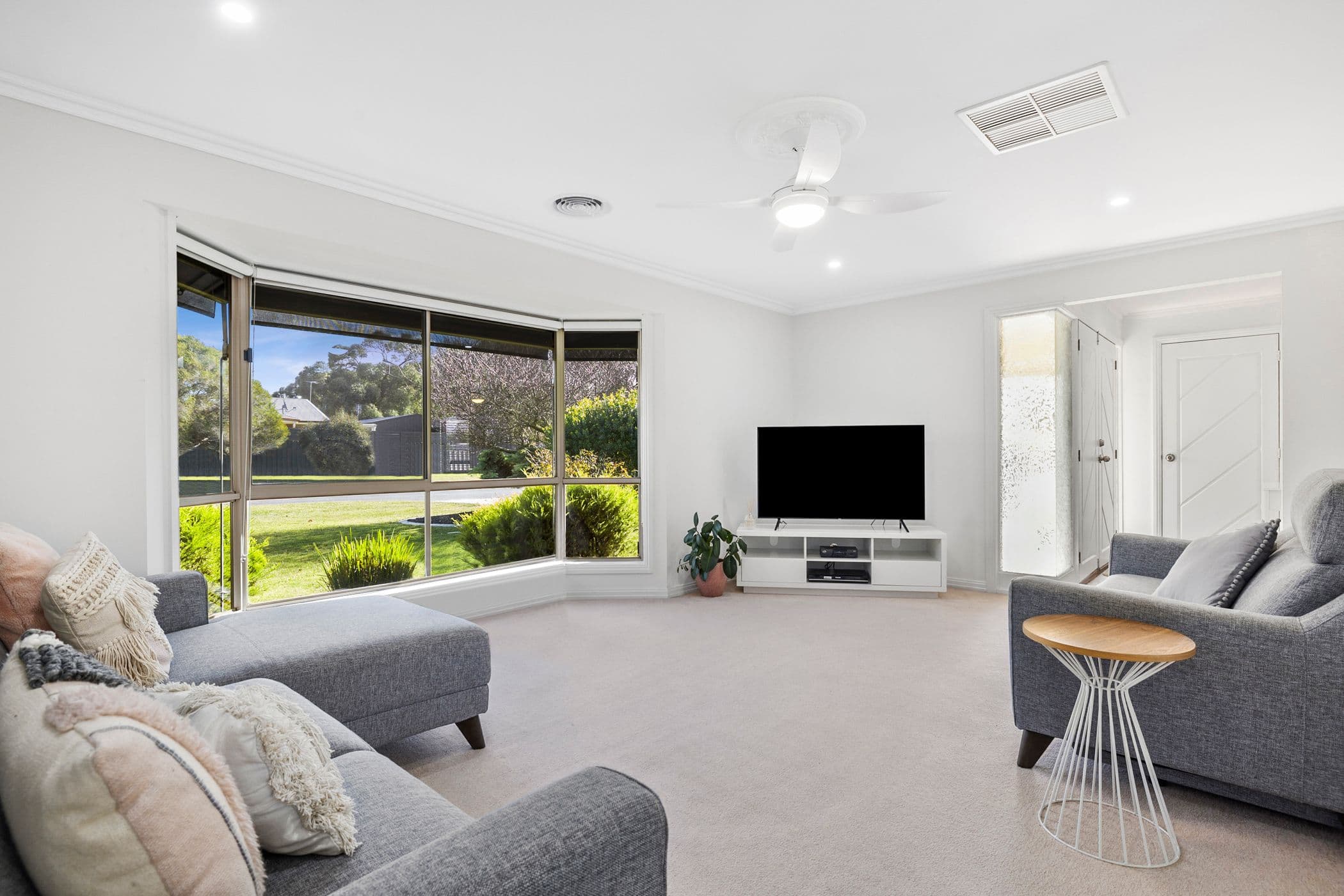14 Redgum Drive, Ararat VIC 3377, Ararat - Thumbnail 2