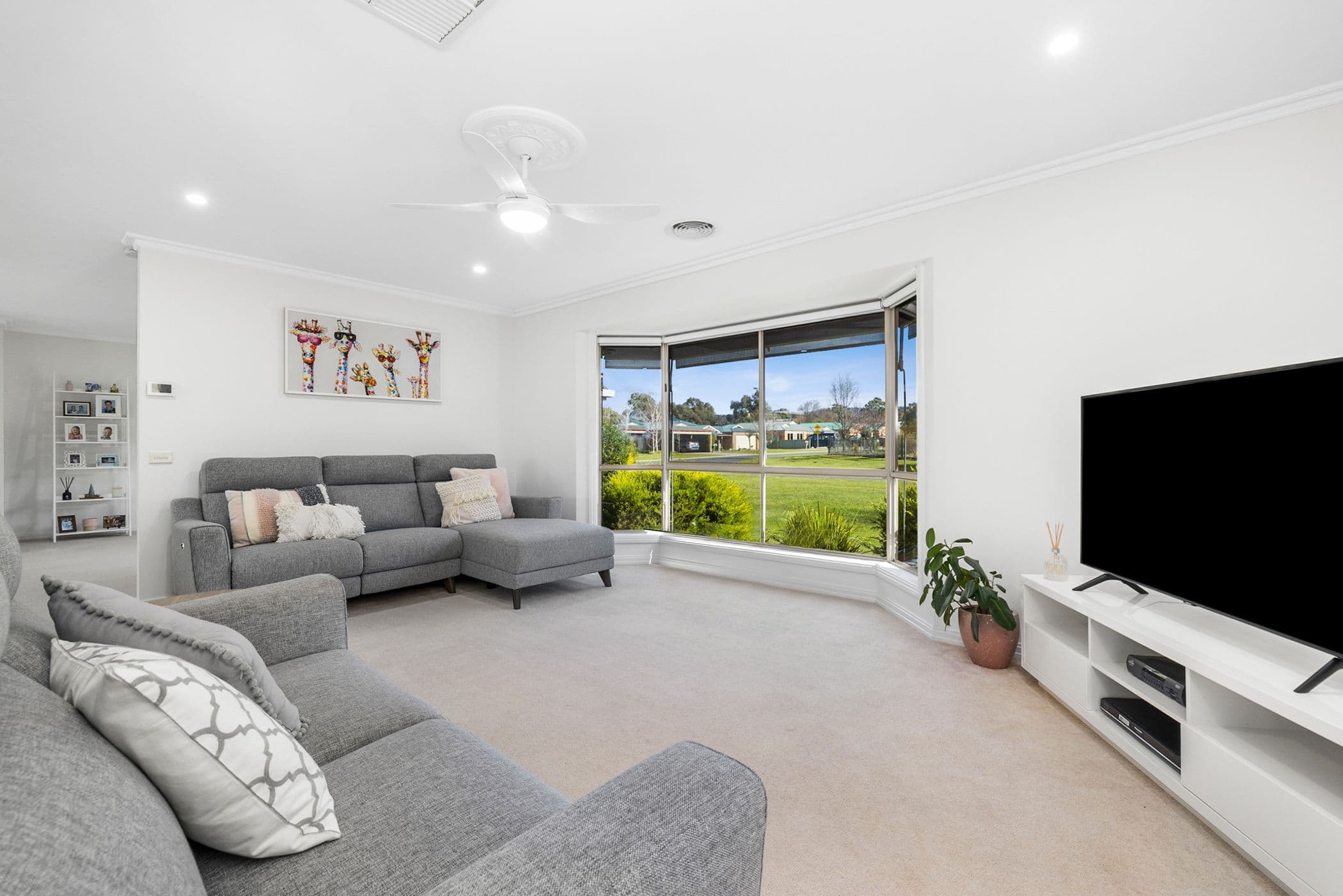 14 Redgum Drive, Ararat VIC 3377, Ararat - Thumbnail 3