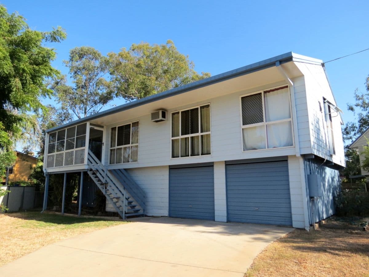 199 Borilla Street, EMERALD QLD 4720, Emerald - Image 1