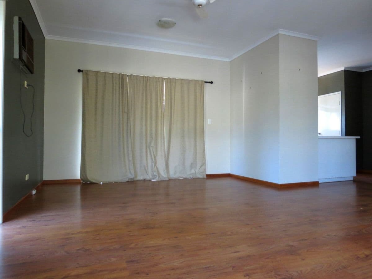 199 Borilla Street, EMERALD QLD 4720, Emerald - Thumbnail 4
