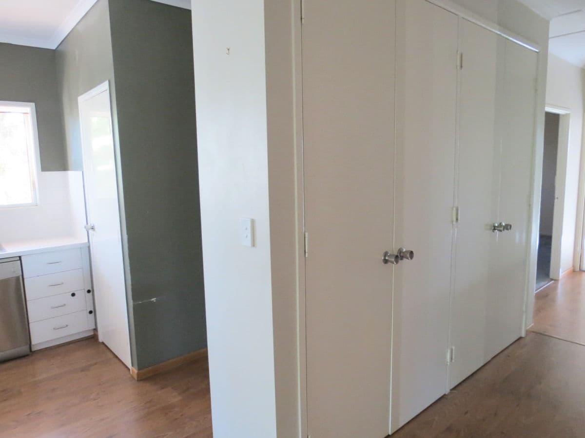 199 Borilla Street, EMERALD QLD 4720, Emerald - Thumbnail 7