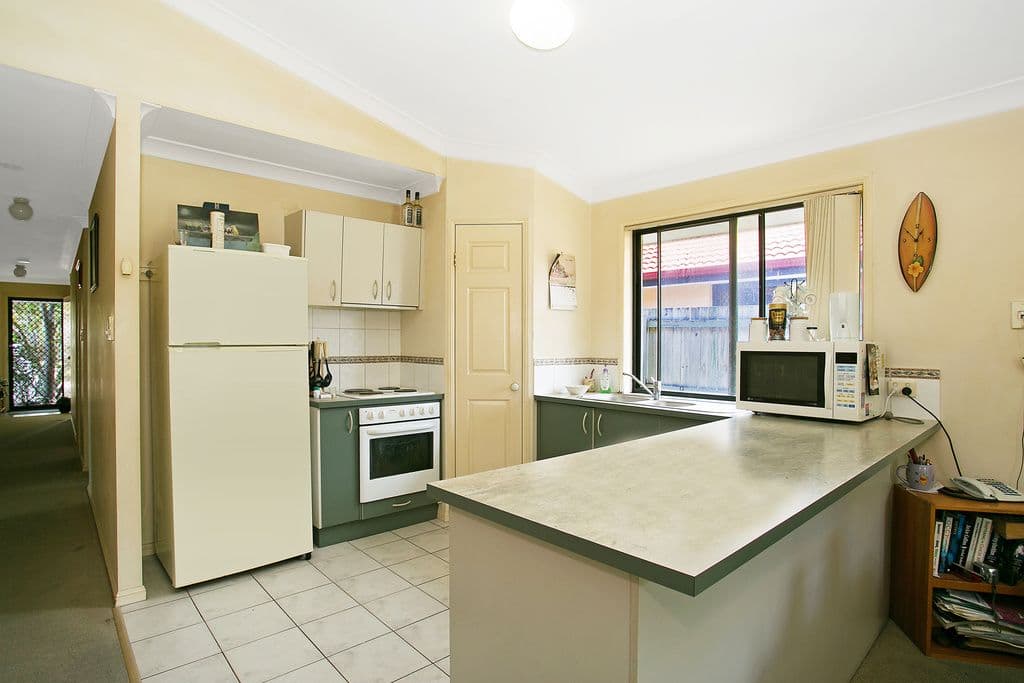 48 Serafina Drive, Helensvale QLD 4212, Helensvale - Thumbnail 2