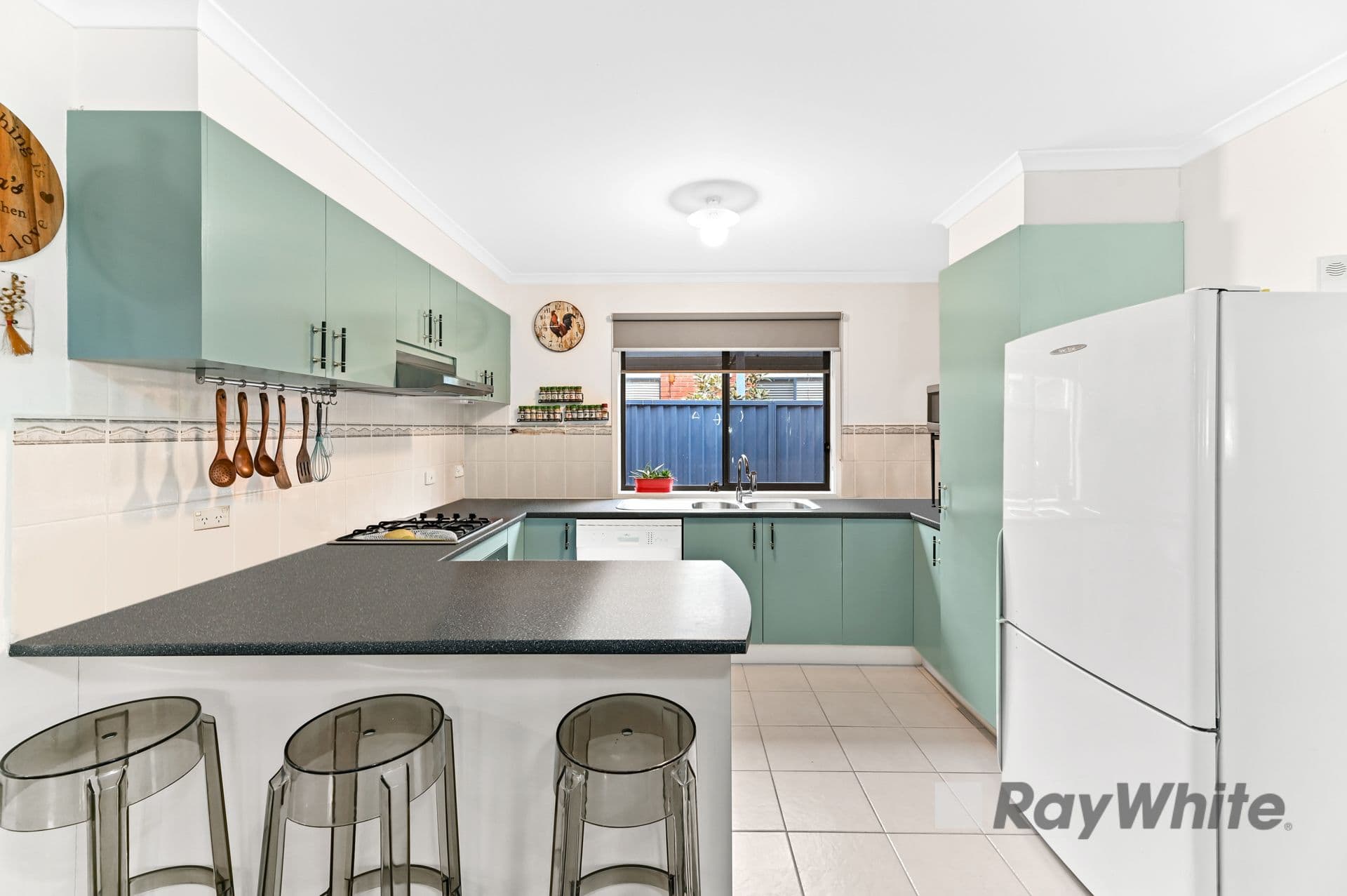 6 Paperbark Drive, Pakenham VIC 3810, Pakenham - Thumbnail 5