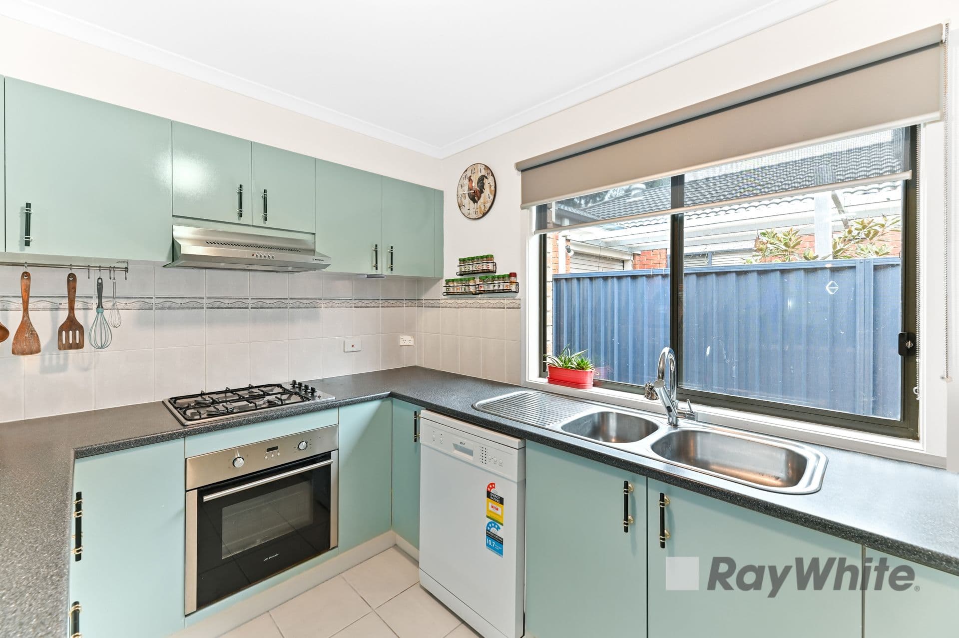 6 Paperbark Drive, Pakenham VIC 3810, Pakenham - Thumbnail 6