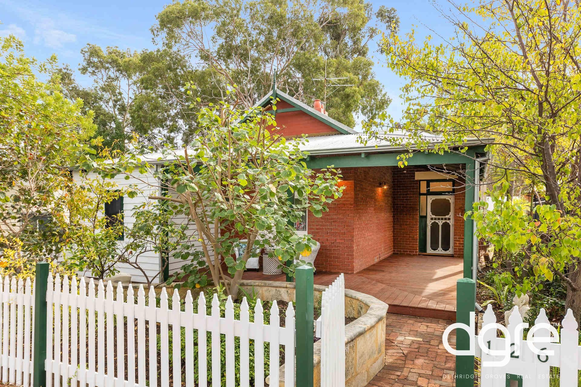 126 Holland Street, Fremantle WA 6160, Fremantle - Thumbnail 2