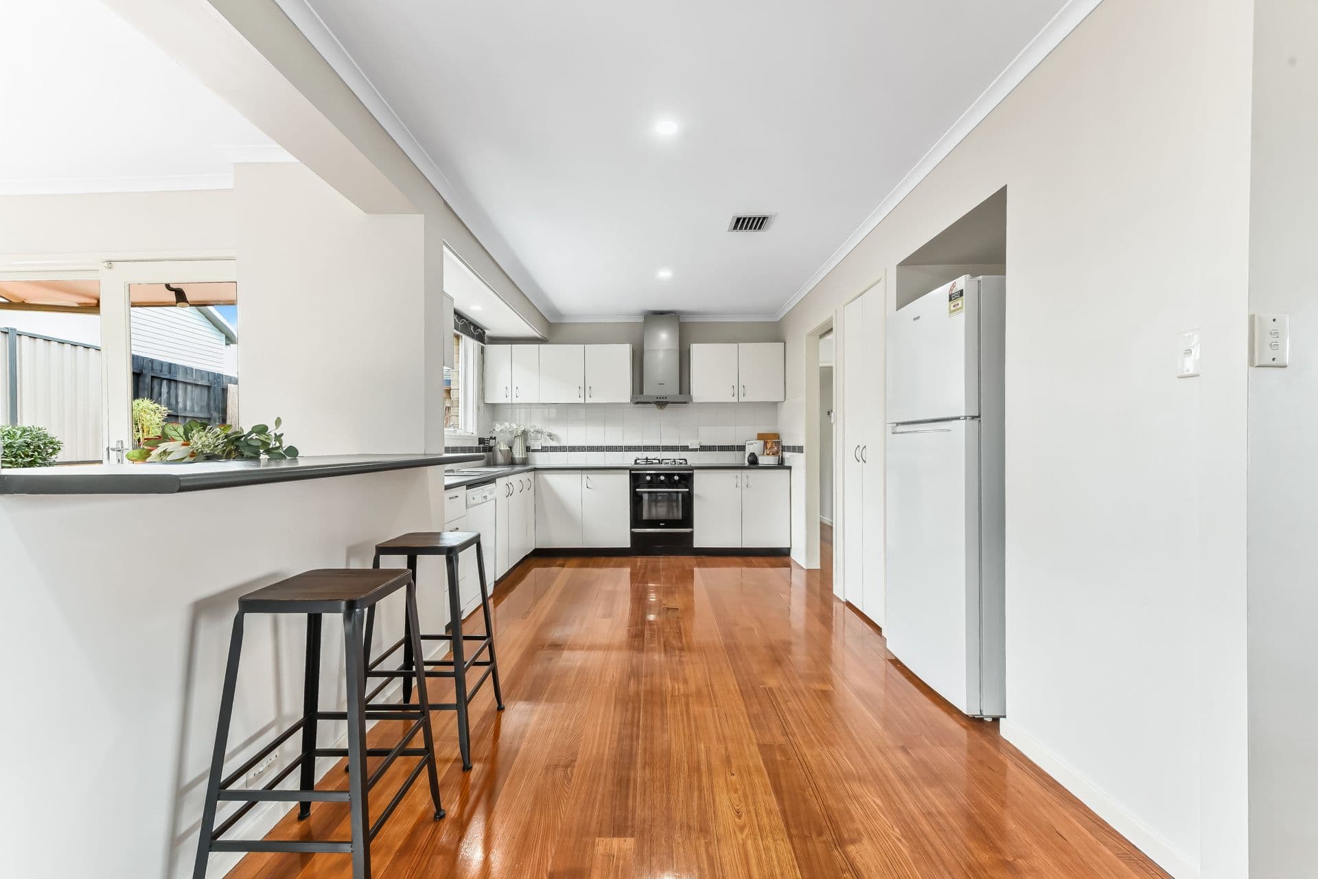 3 Karen Court, Mount Waverley VIC 3149, Mount Waverley - Thumbnail 5