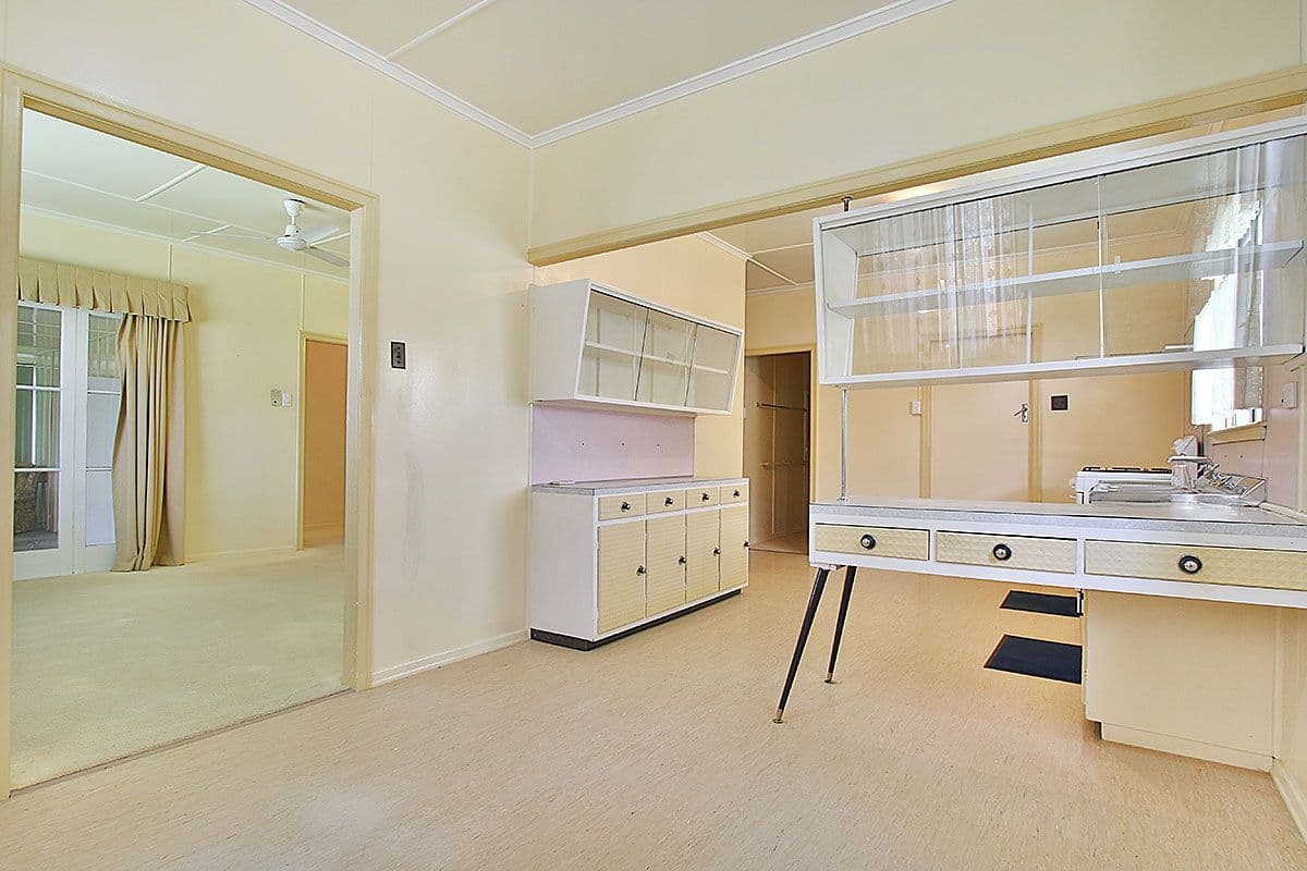 6 Watsonia Drive, Leichhardt QLD 4305, Leichhardt - Thumbnail 7