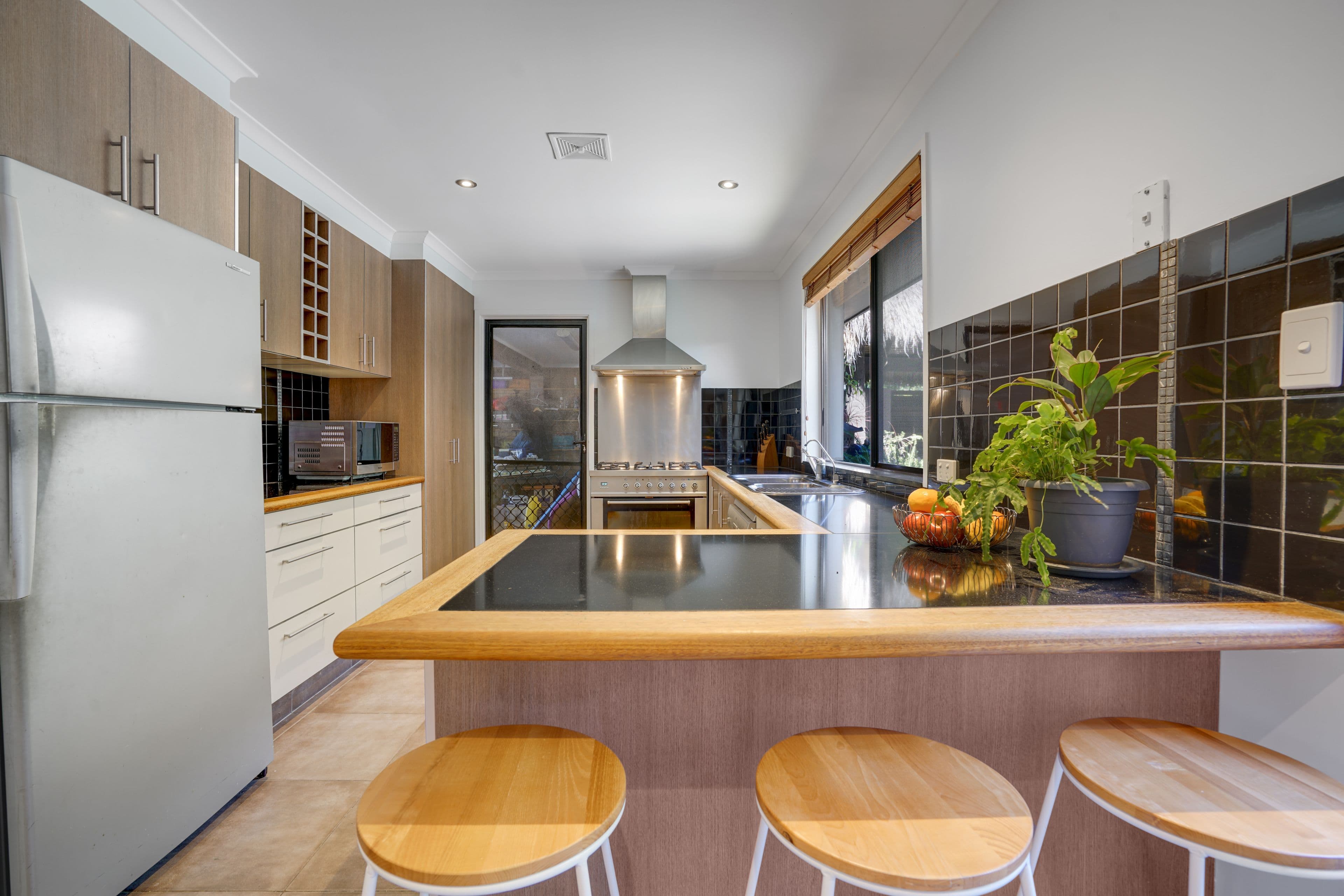 4 Dolan Court, Currumbin Waters QLD 4223, Currumbin Waters - Thumbnail 8