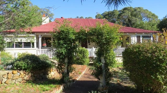 4 Boonooloo Road, Kalamunda WA 6076, Kalamunda - Image 1