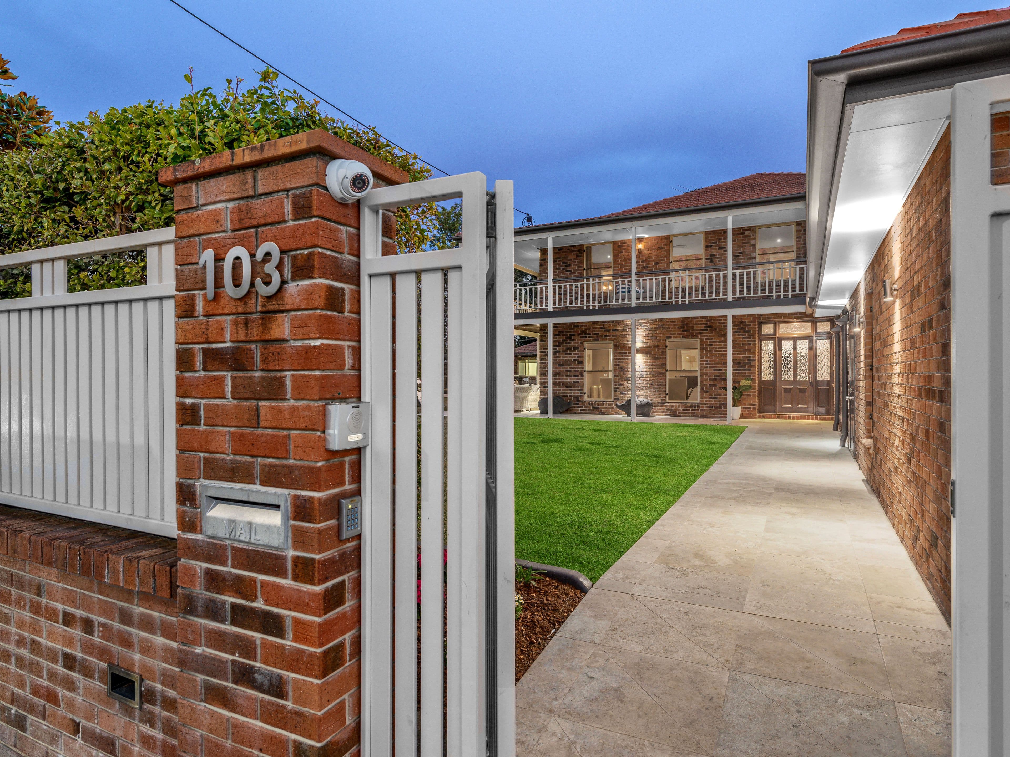 103 Mowbray Terrace, East Brisbane QLD 4169, East Brisbane - Thumbnail 2